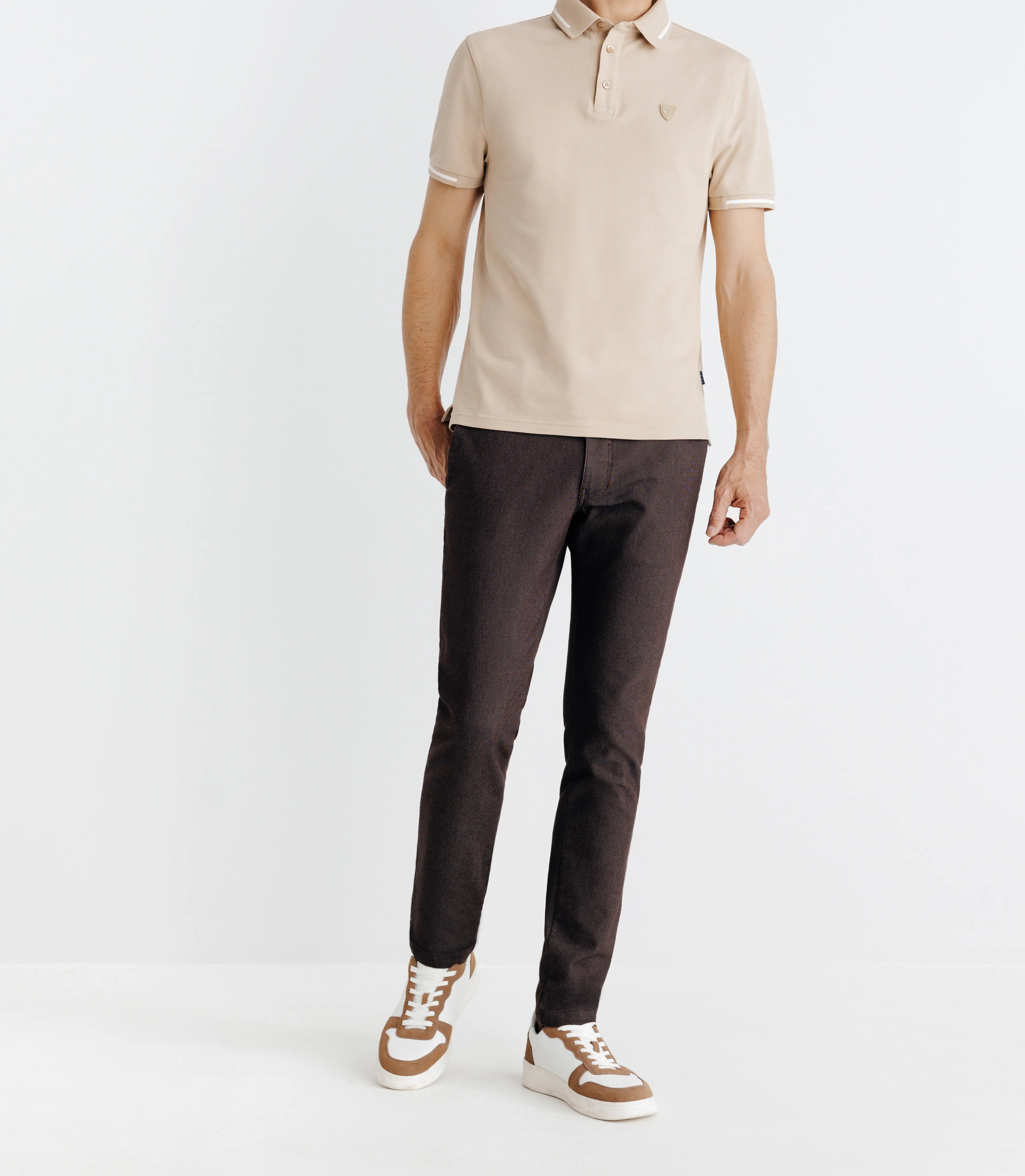 Polo avec rayures sur le col beige - IZAC
