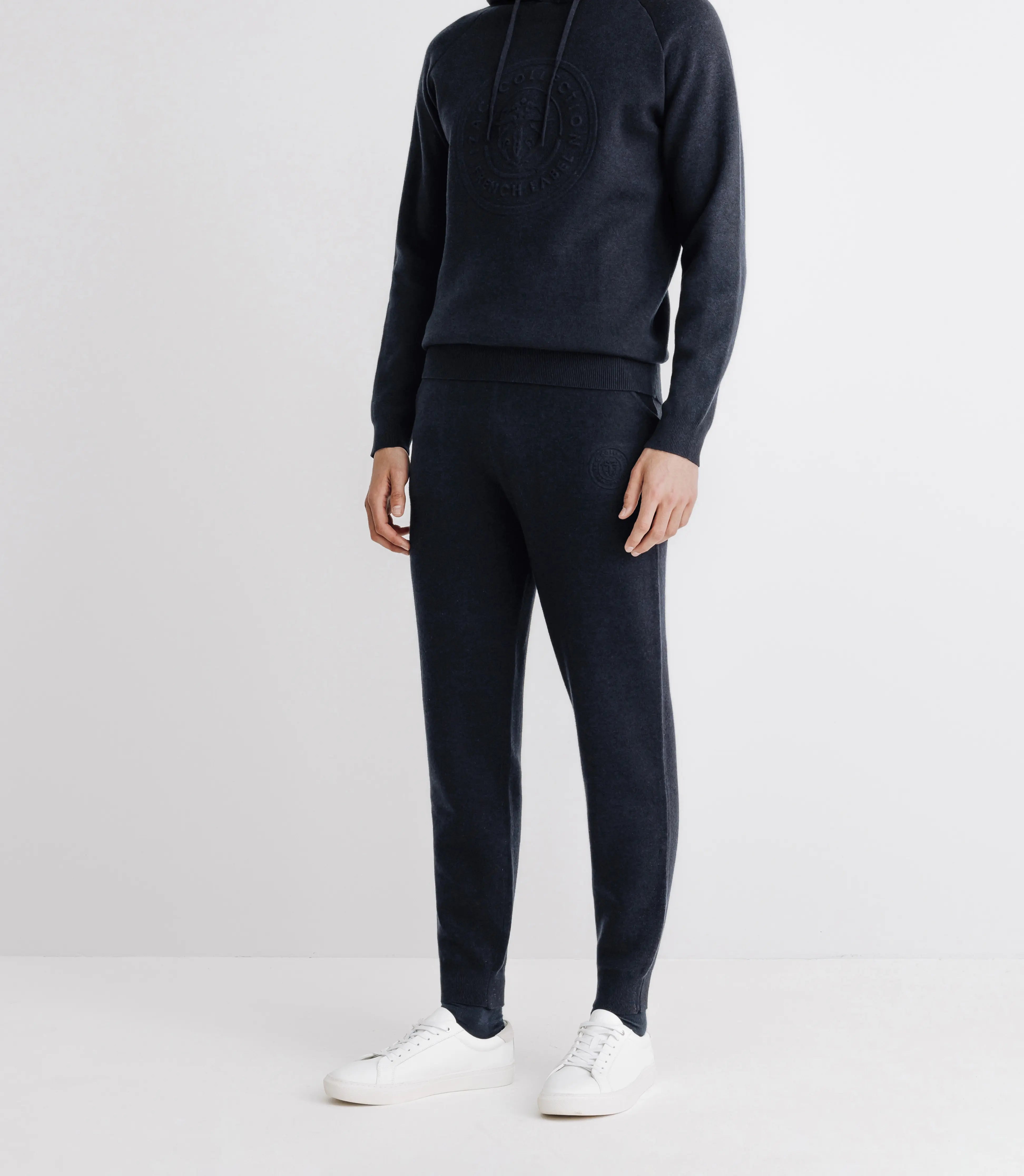 Pull à capuche marine - IZAC