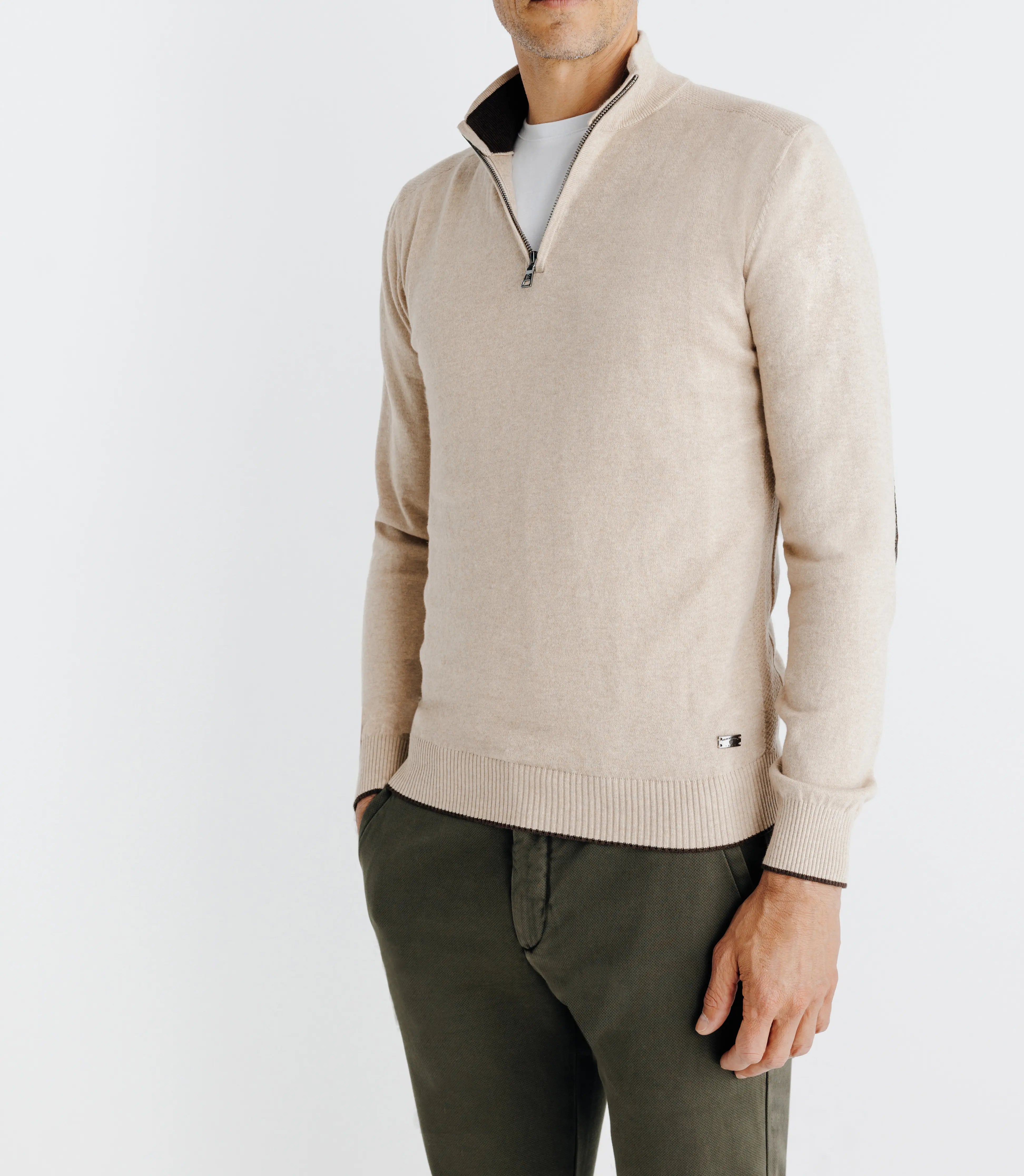 Pull col montant zippé beige - IZAC