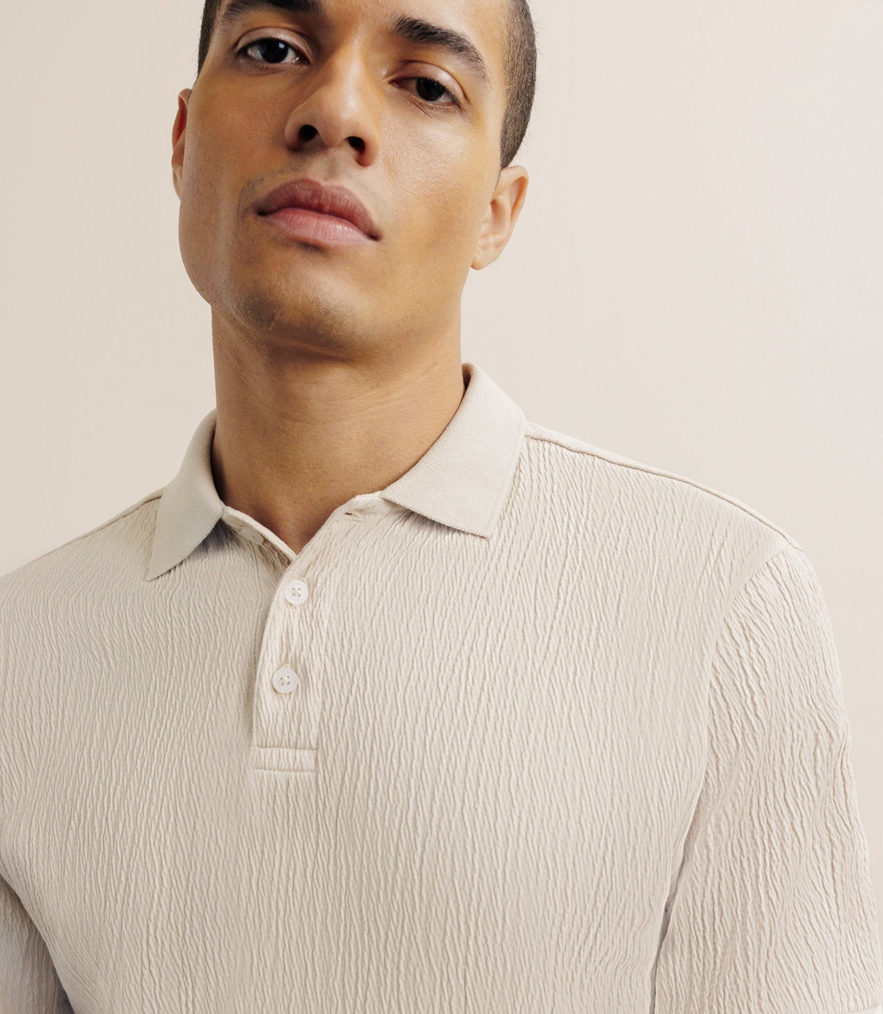 Polo boutonné en jersey beige - IZAC