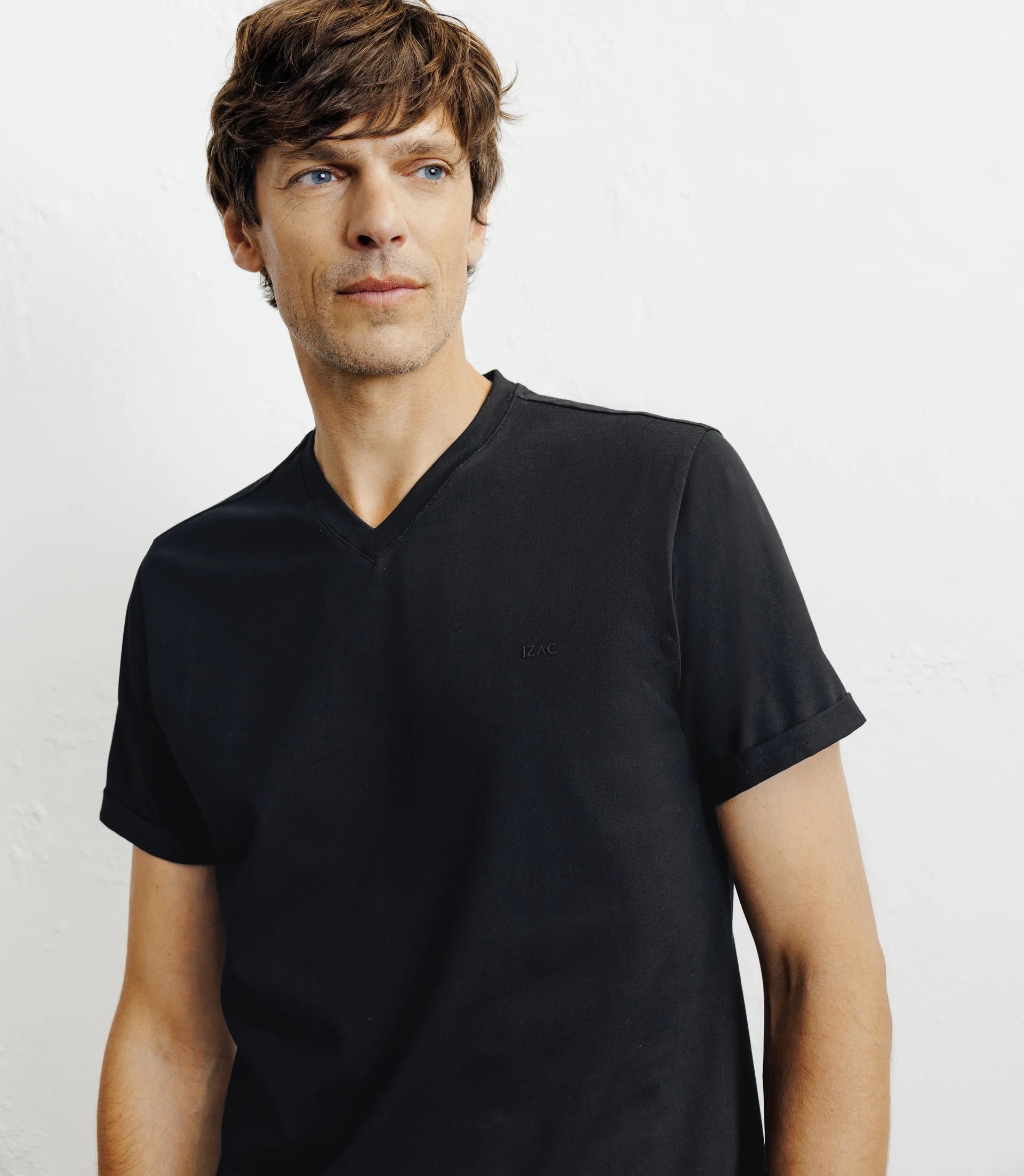 T-shirt col V basic noir - IZAC
