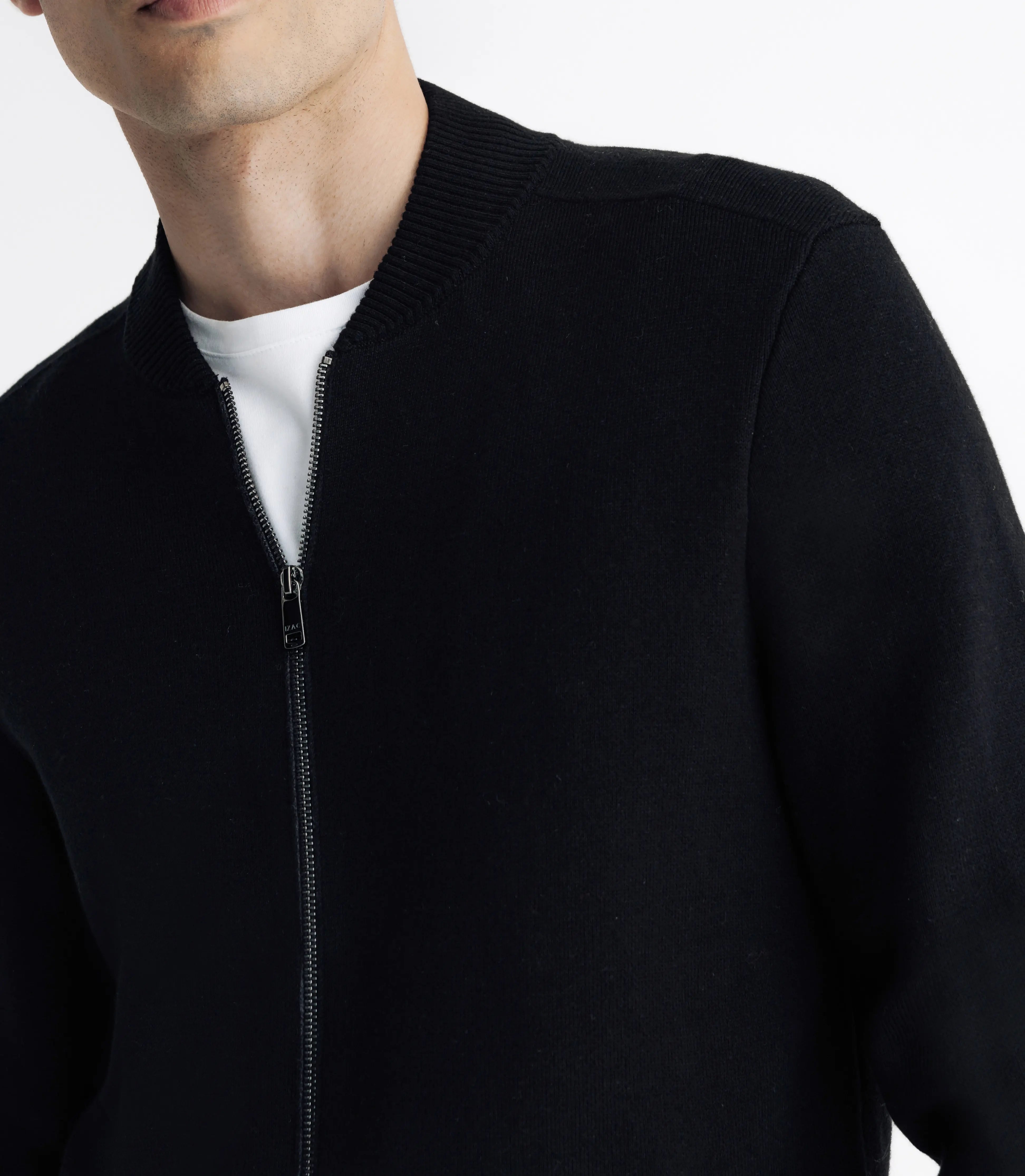 Pull gilet zippé col teddy noir - IZAC