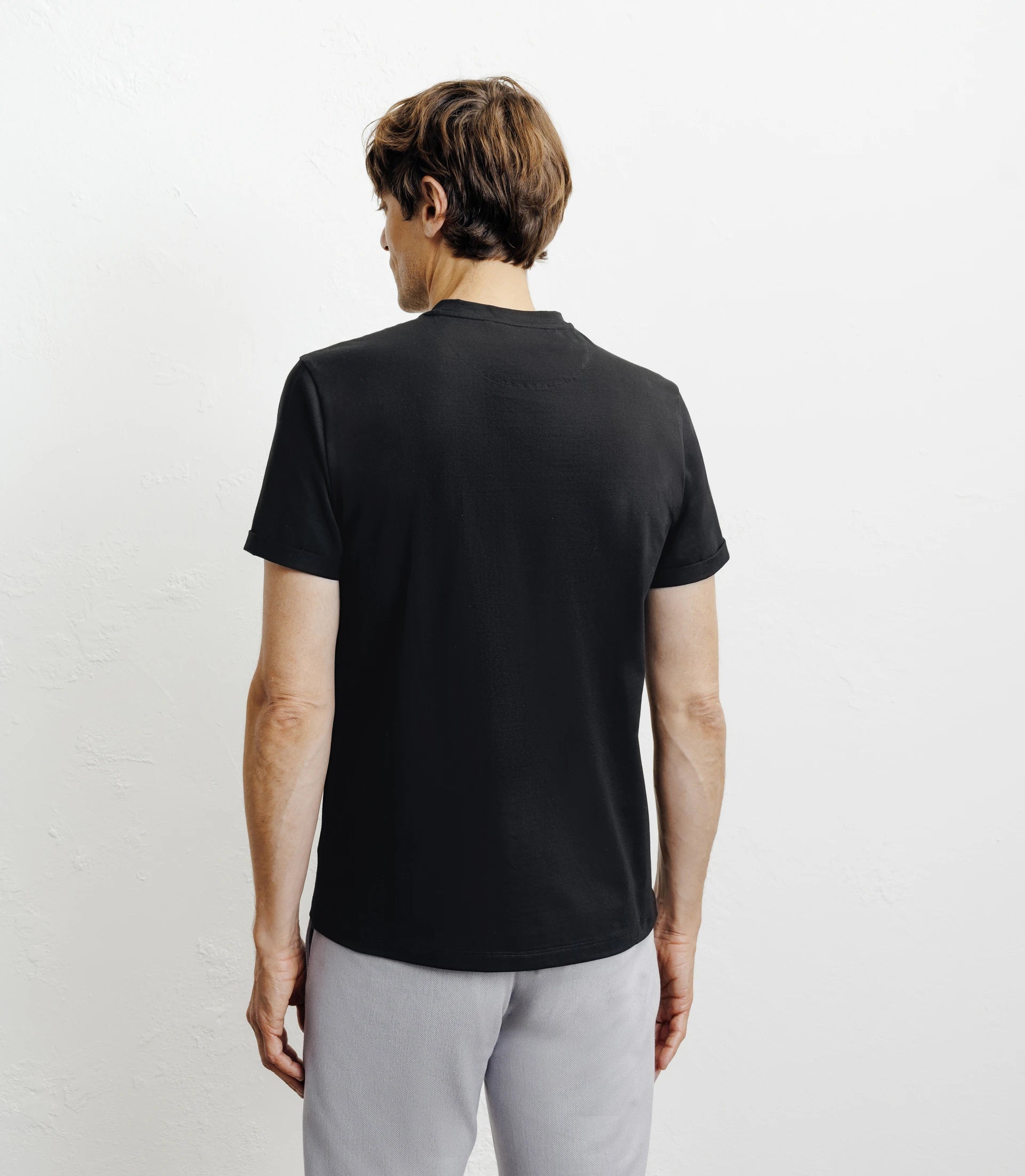 T-shirt col V basic noir - IZAC