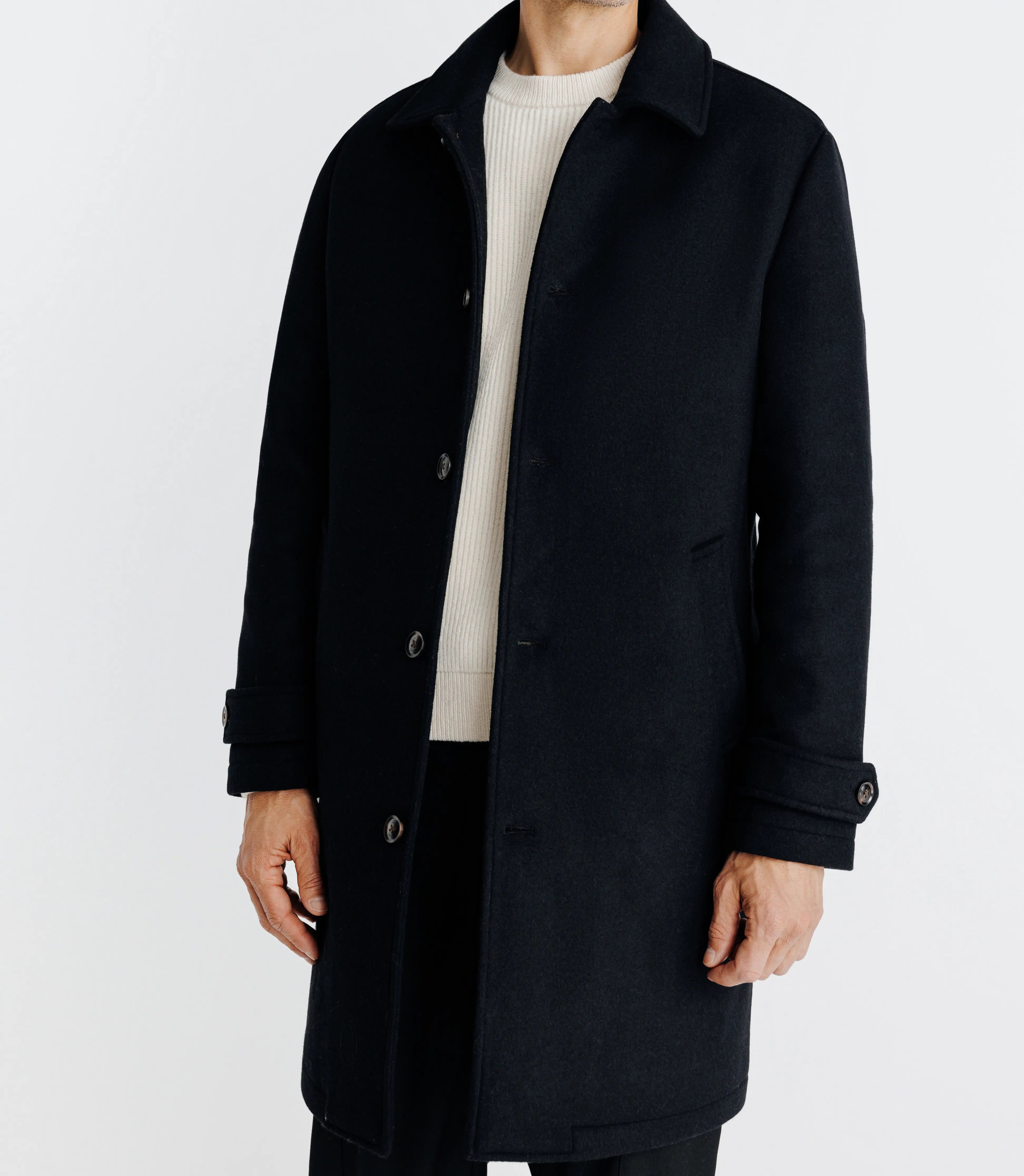 Manteau long droit noir - IZAC