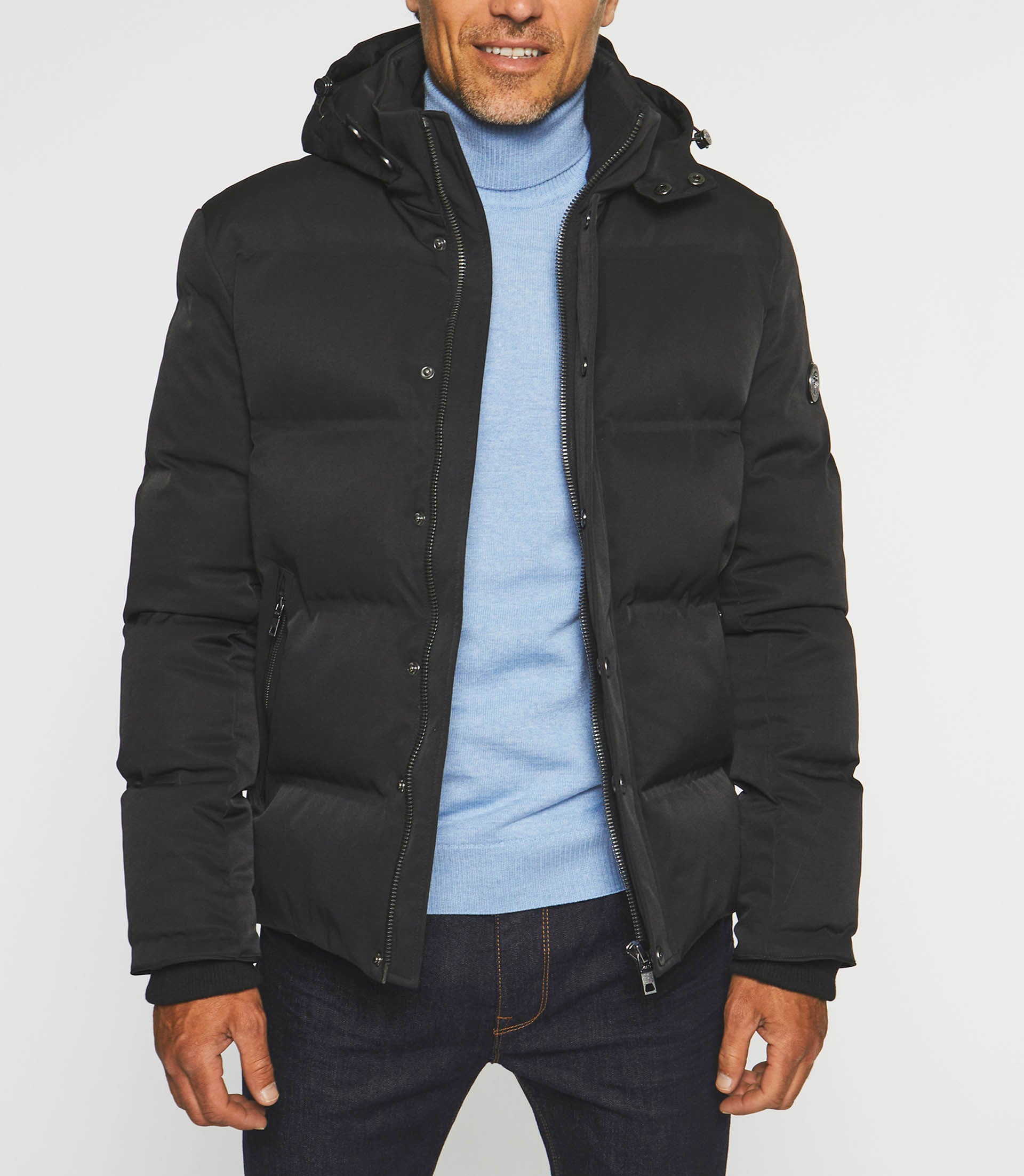 Blouson matelassé sans couture à capuche amovible noir MIKIS - IZAC