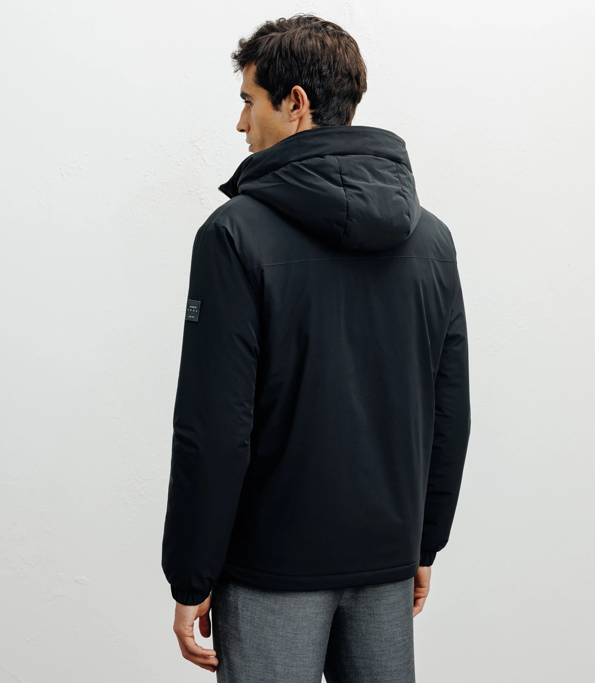 Blouson à capuche noir - IZAC