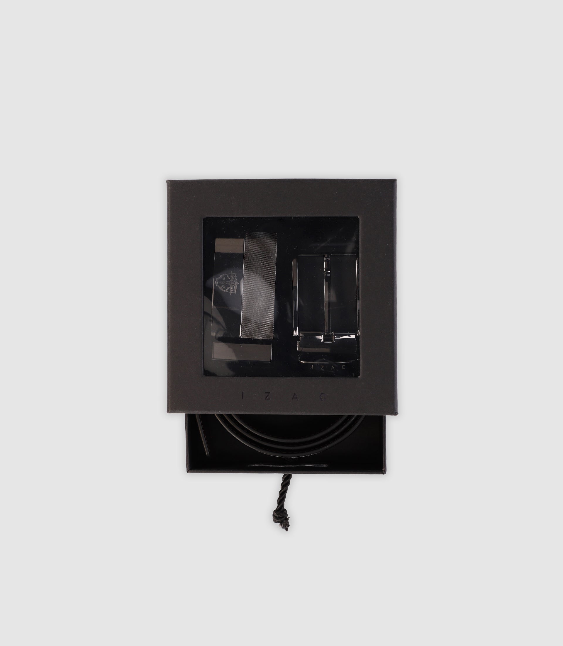 Coffret ceinture avec plaque en métal noire - IZAC