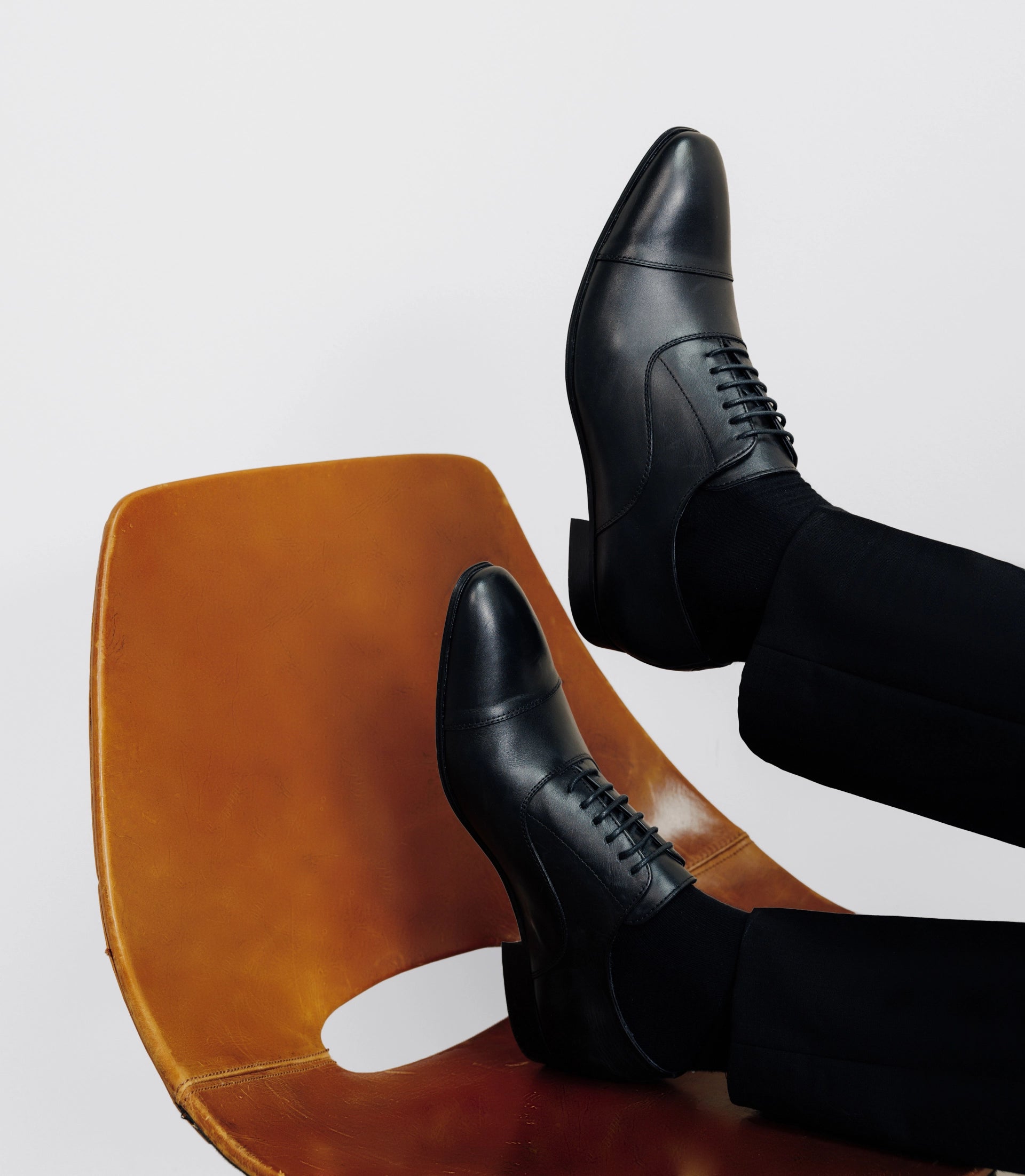 Chaussures richelieu en cuir noir - IZAC