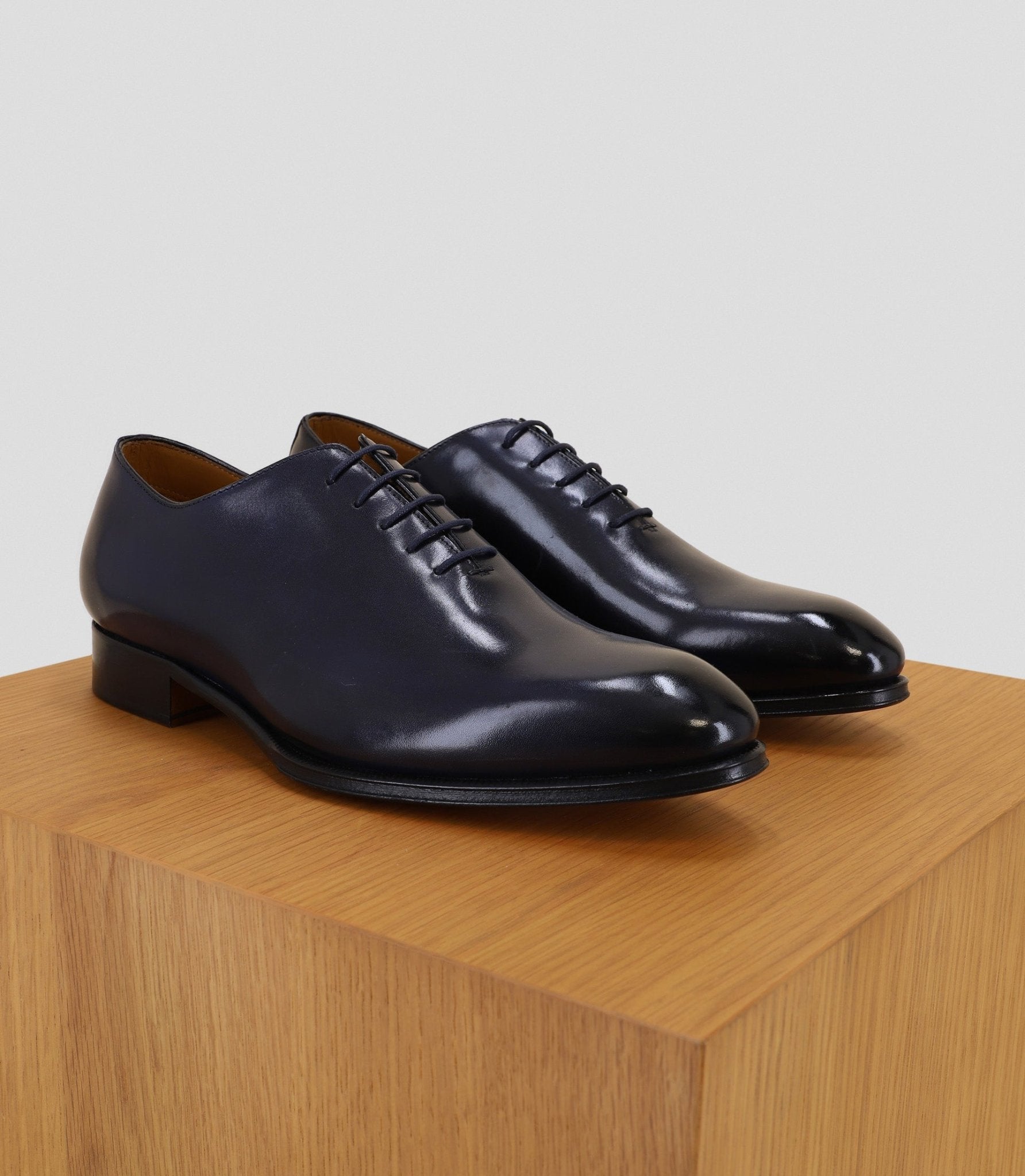 Chaussures couture marine - IZAC