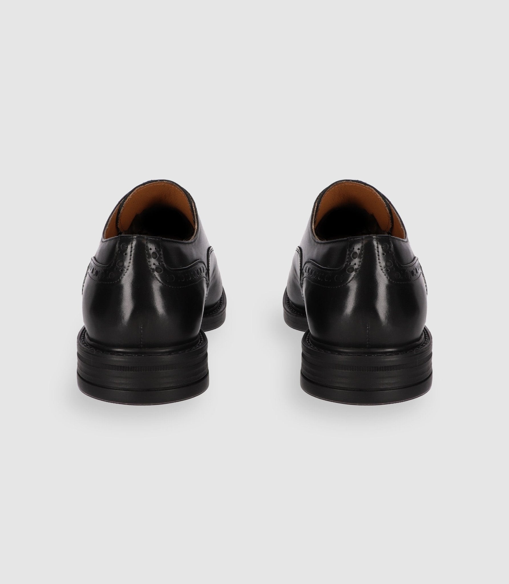 Chaussures ville en cuir noires - IZAC