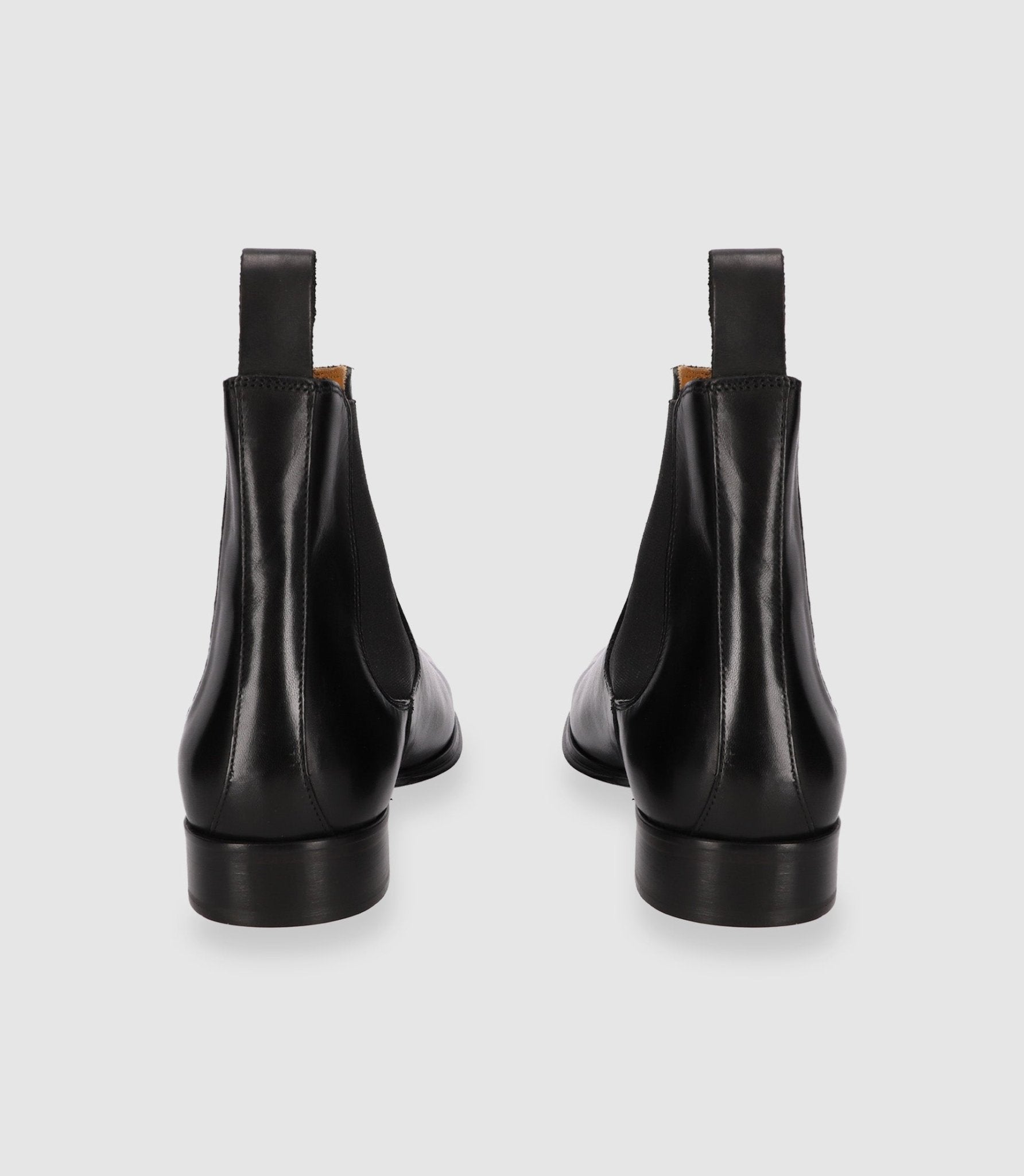 Chaussures chelsea en cuir noires - IZAC