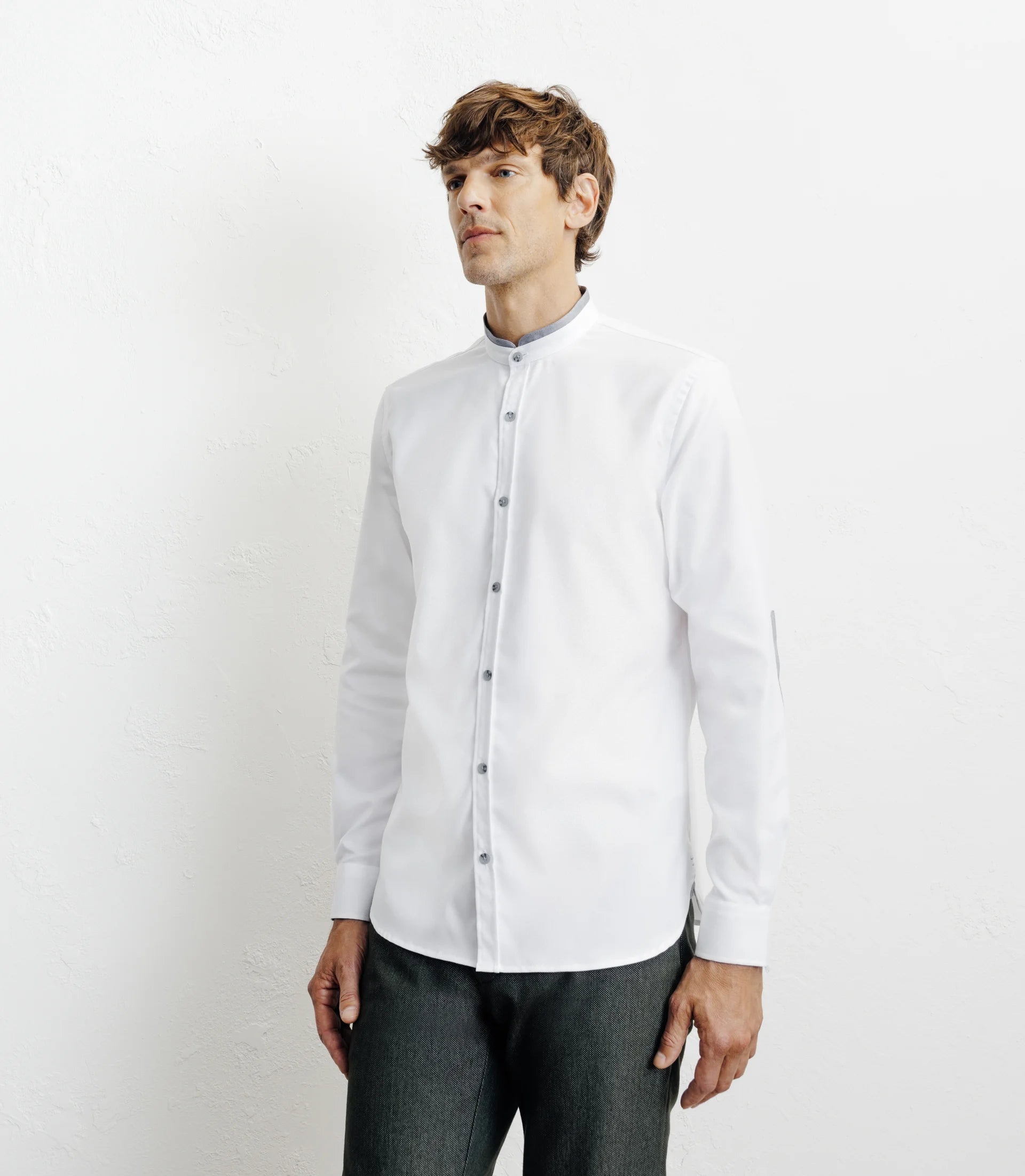 Chemise casual col mao avec coudière contrastée blanche - IZAC