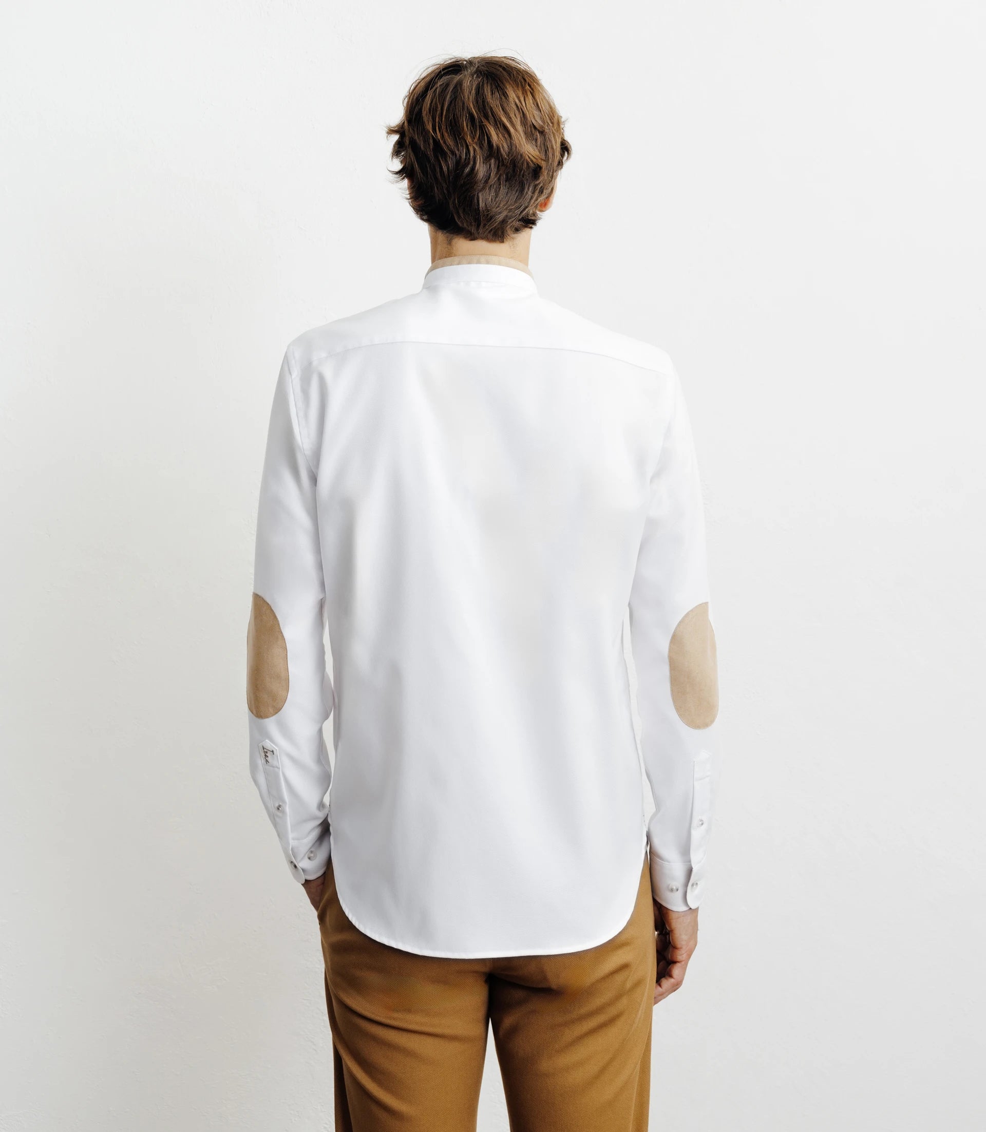 Chemise casual col mao avec coudière en suède blanc - IZAC