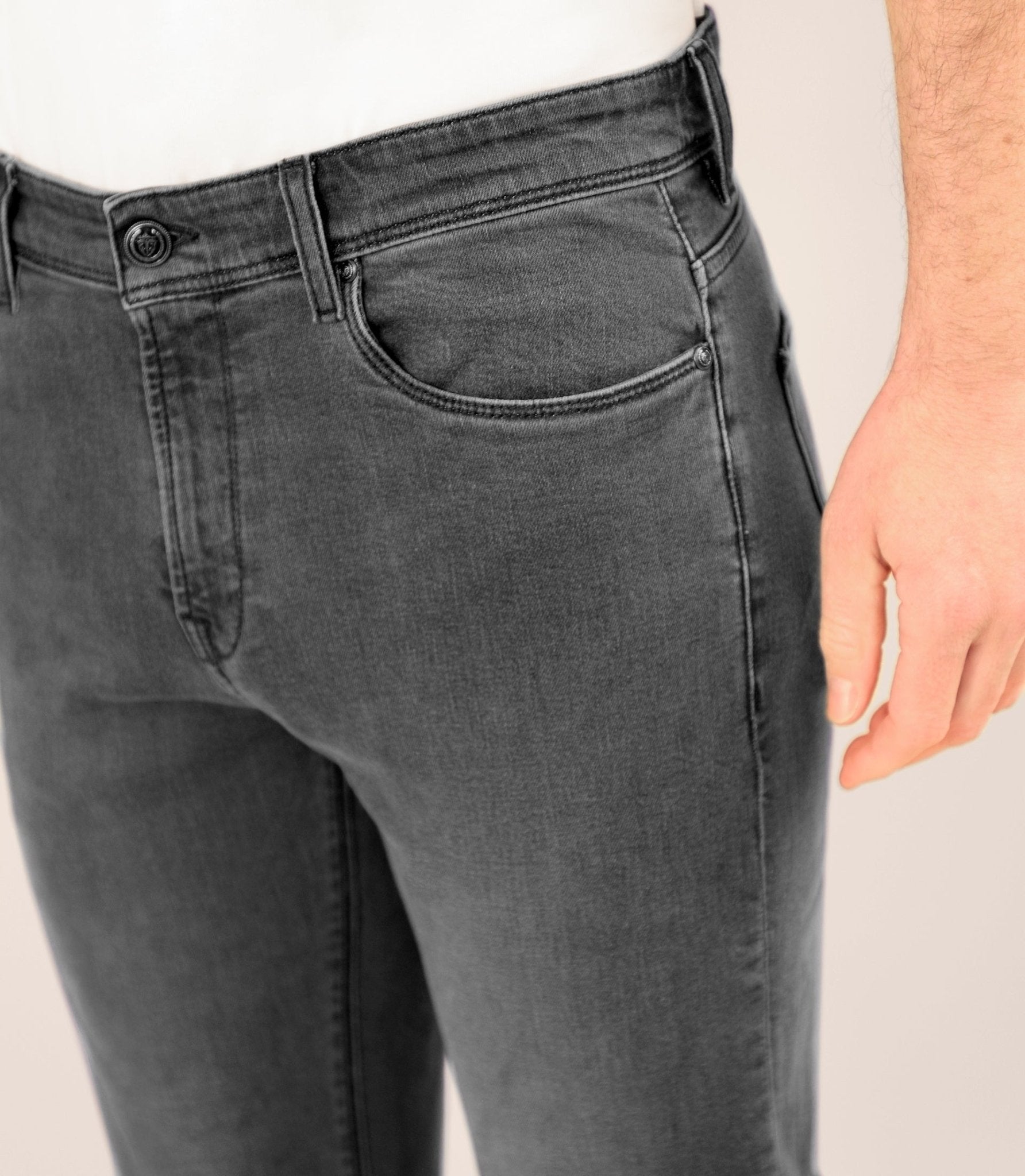 Jean 5 poches "jog" coupe slim gris - IZAC