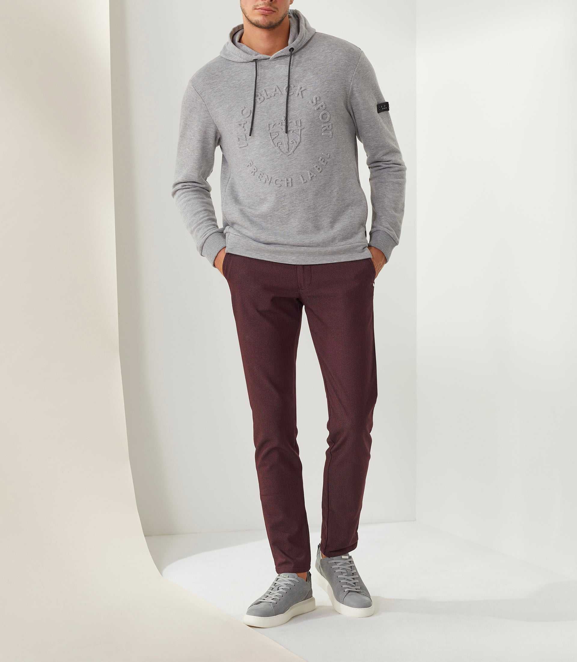 Sweat à capuche gris - chine "Swflorin" - IZAC