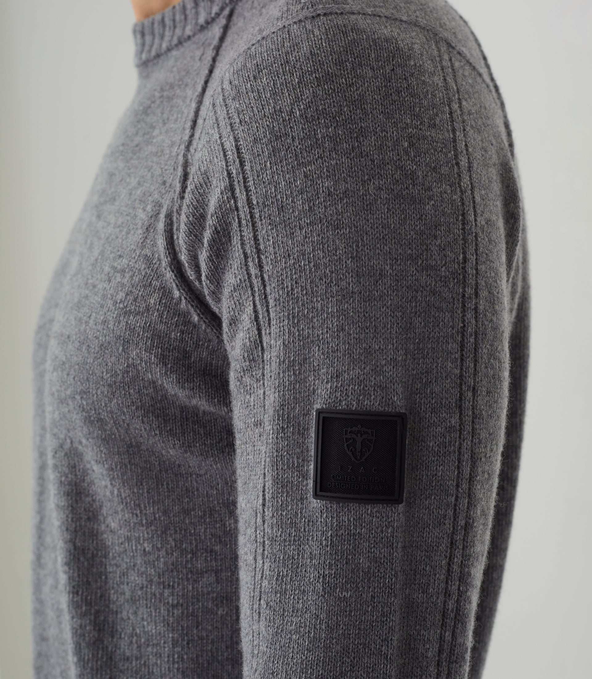 Pull col rond gris "Sofian" - IZAC