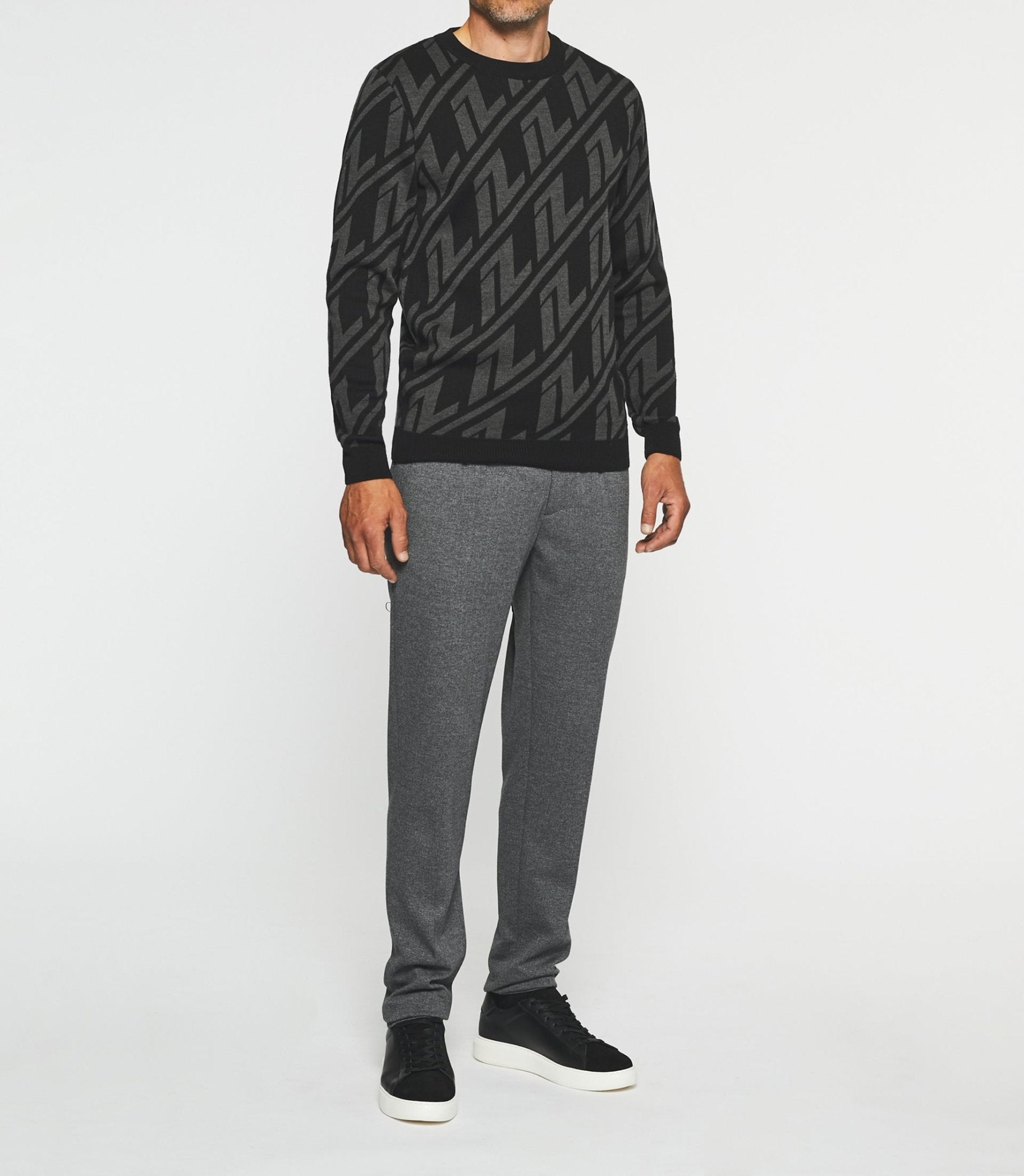Pull col rond en laine noir et anthracite BARCLAY - IZAC