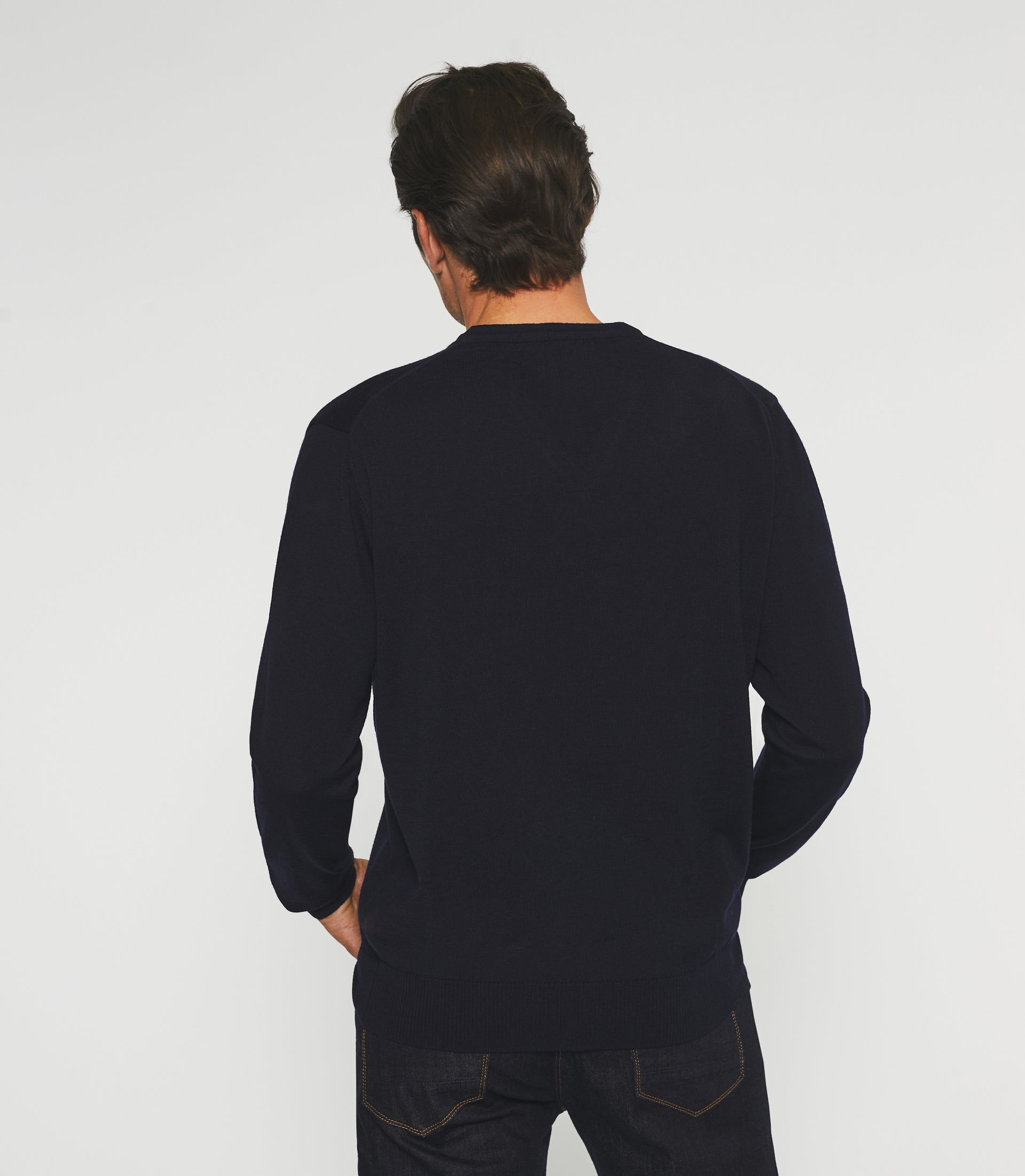 Pull col V en laine marine BASTIANO - IZAC