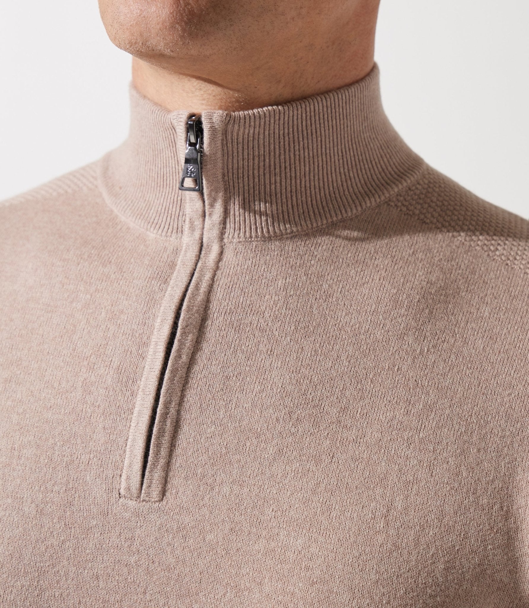 Pull col zippé camionneur beige rose - IZAC