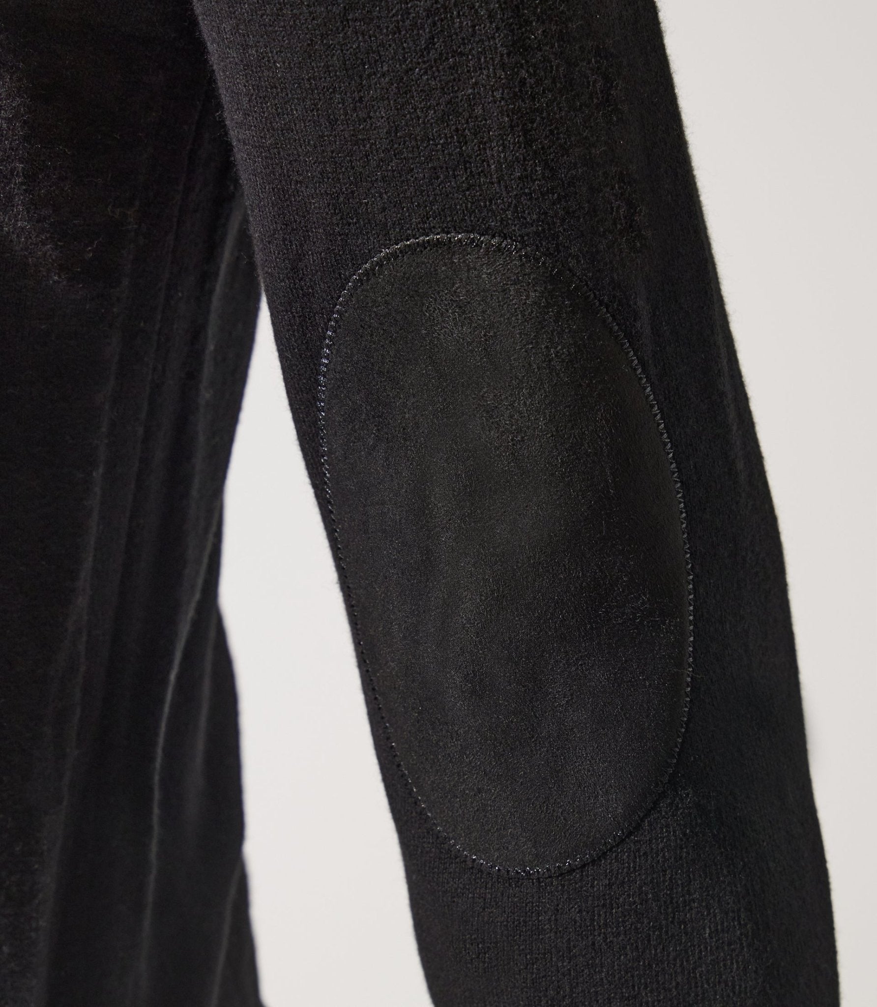 Pull col zippé camionneur noir - IZAC