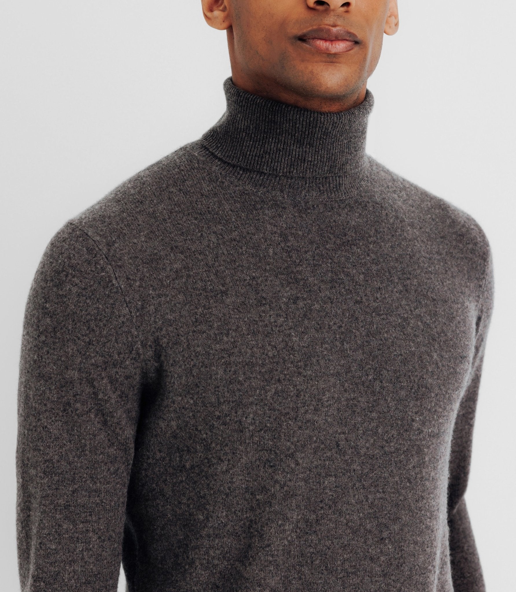 Pull col roulé 100% cachemire marron - IZAC