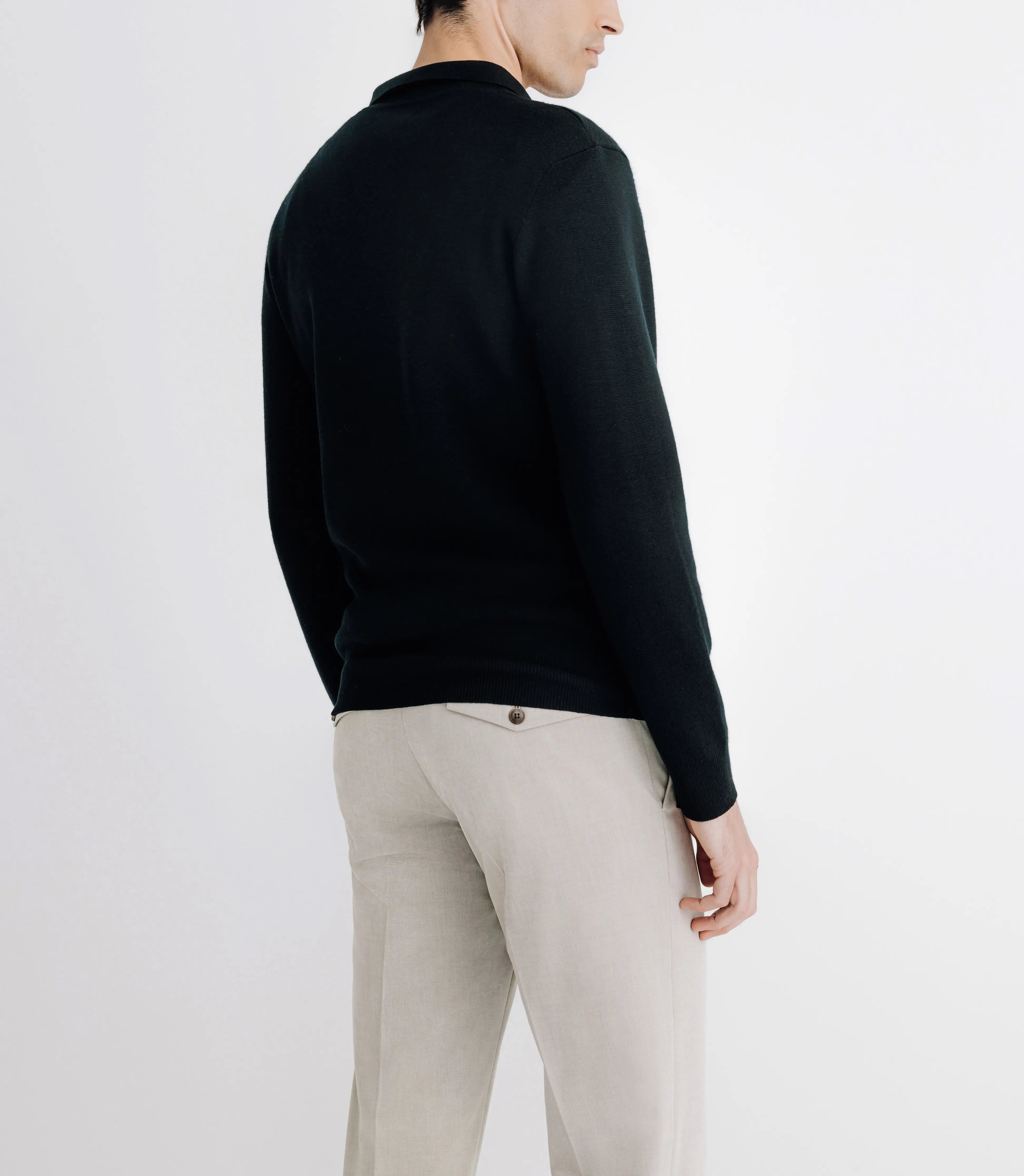 Pull en laine mérinos noir - IZAC