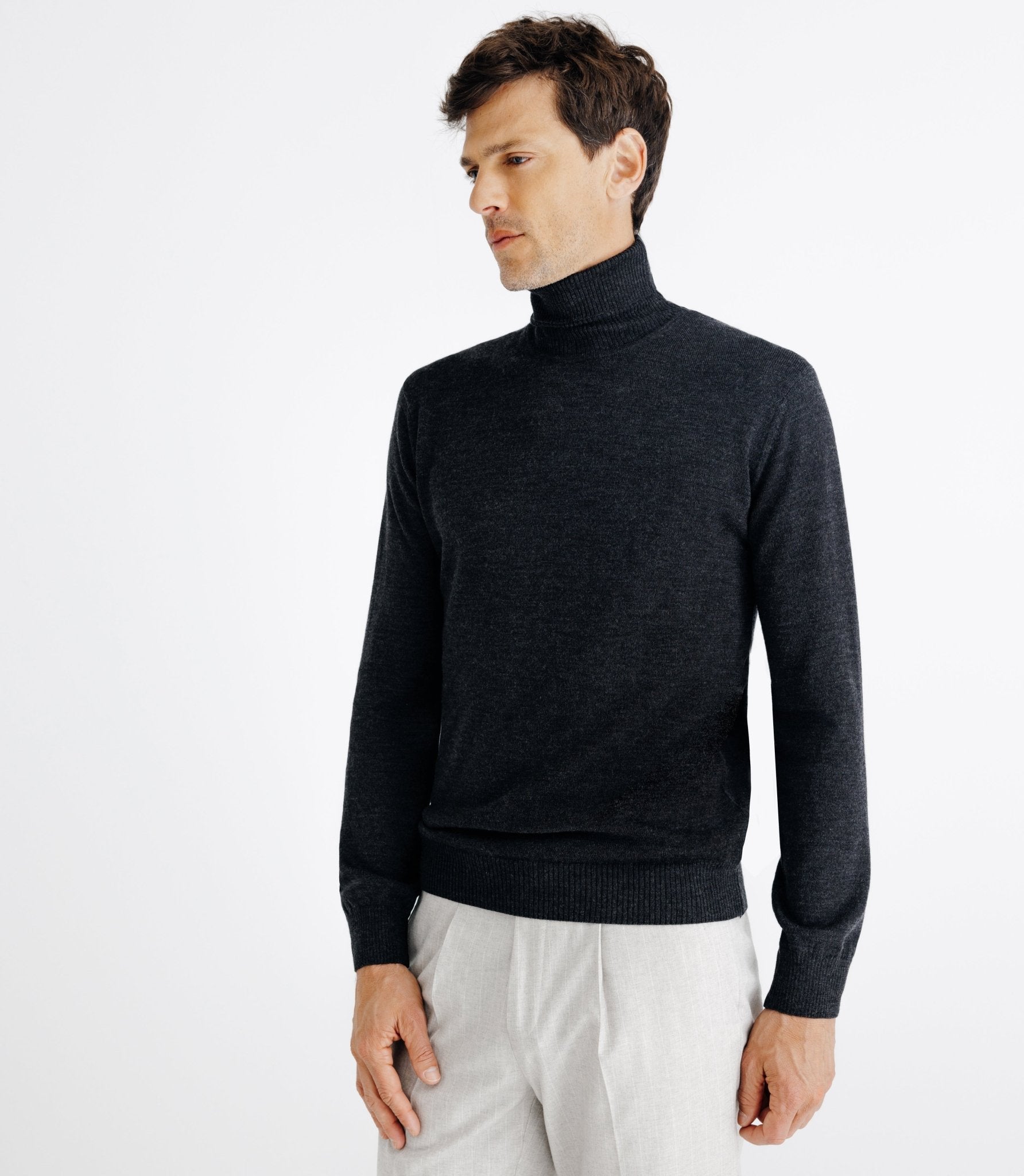 Pull col roulé en laine mérinos anthracite - IZAC