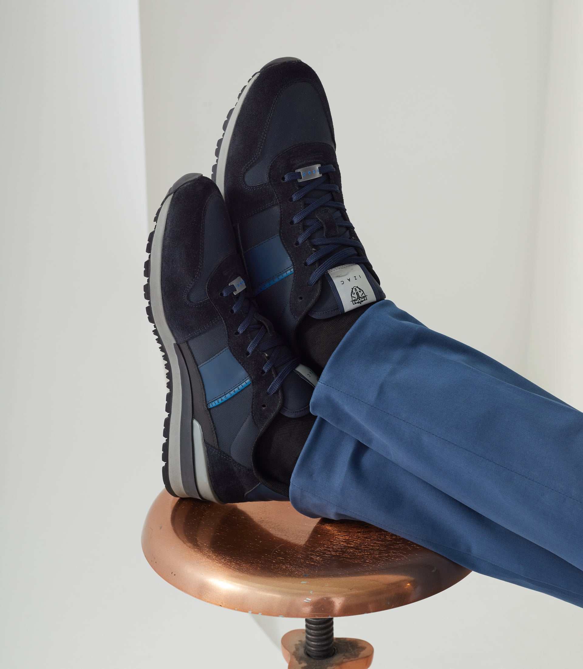 Sneakers cuir et textile marine "Emeric" - IZAC