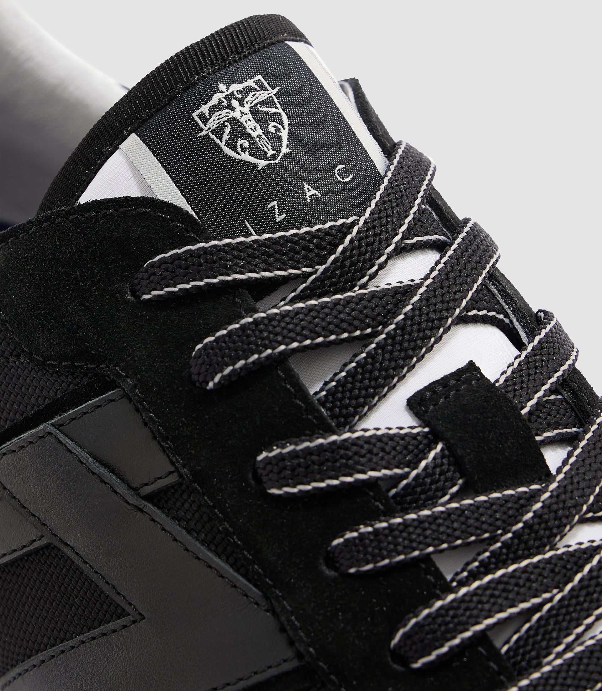 Sneakers noires "Edisson" - IZAC