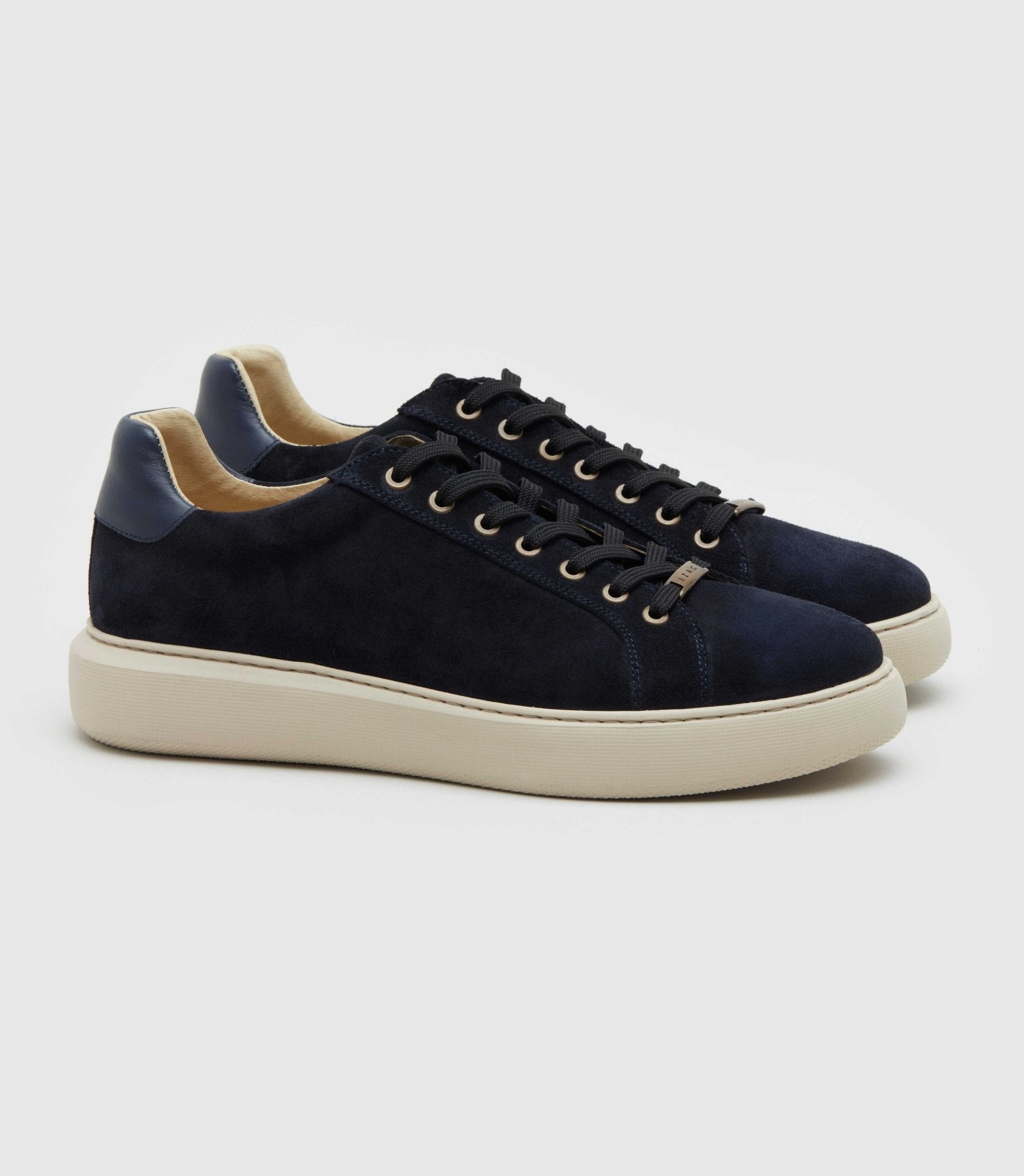 Sneakers en cuir marine "Perrig" - IZAC