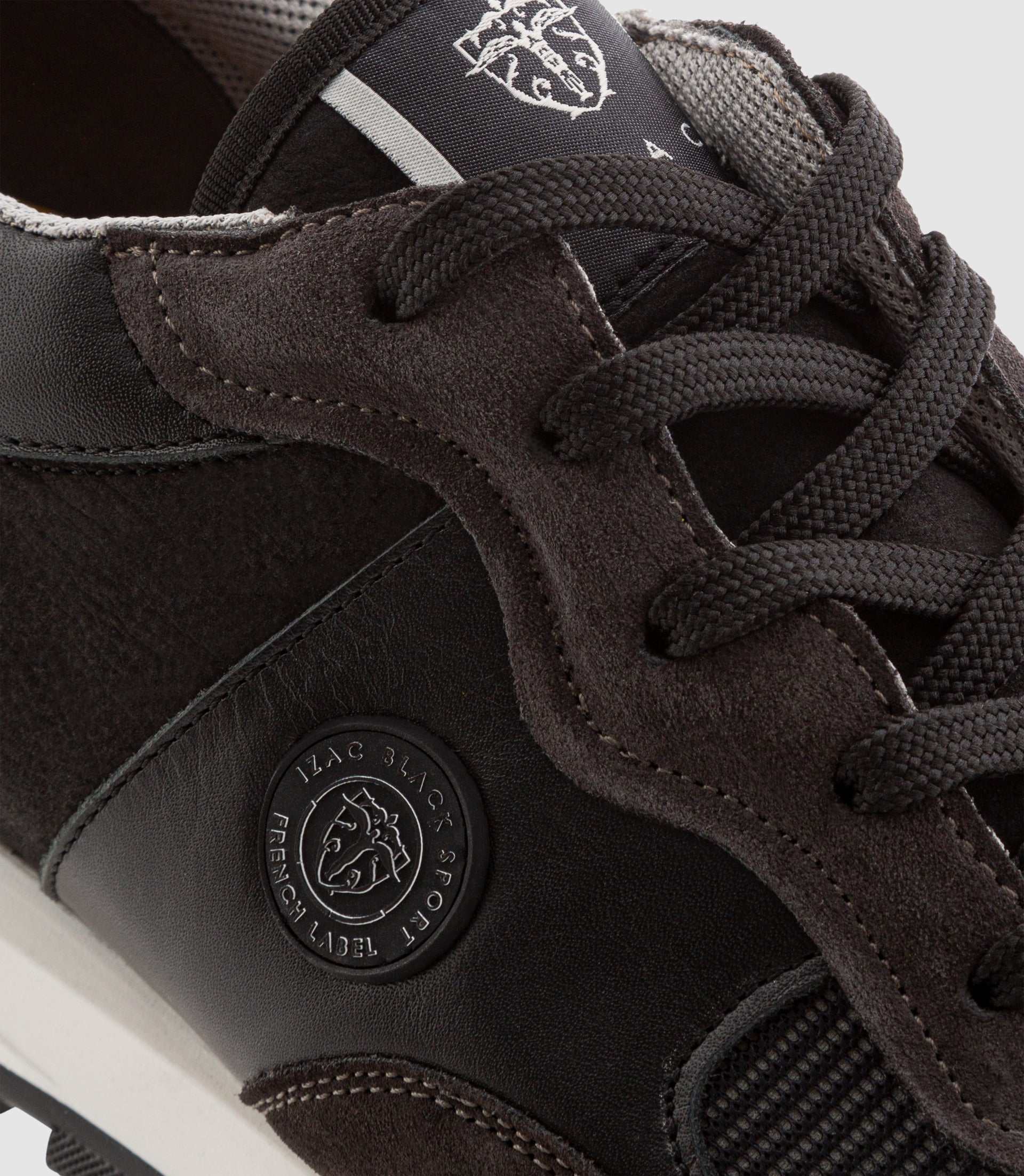 Sneakers en cuir noir "Champion" - IZAC