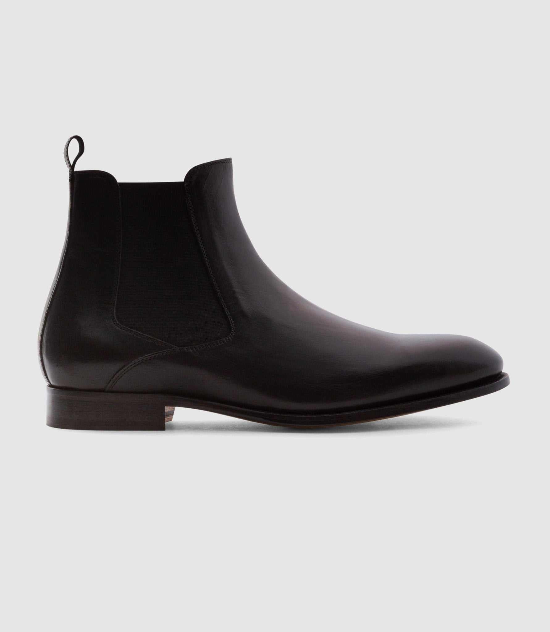 Bottines coutures en cuir noir "Cleandro" - IZAC