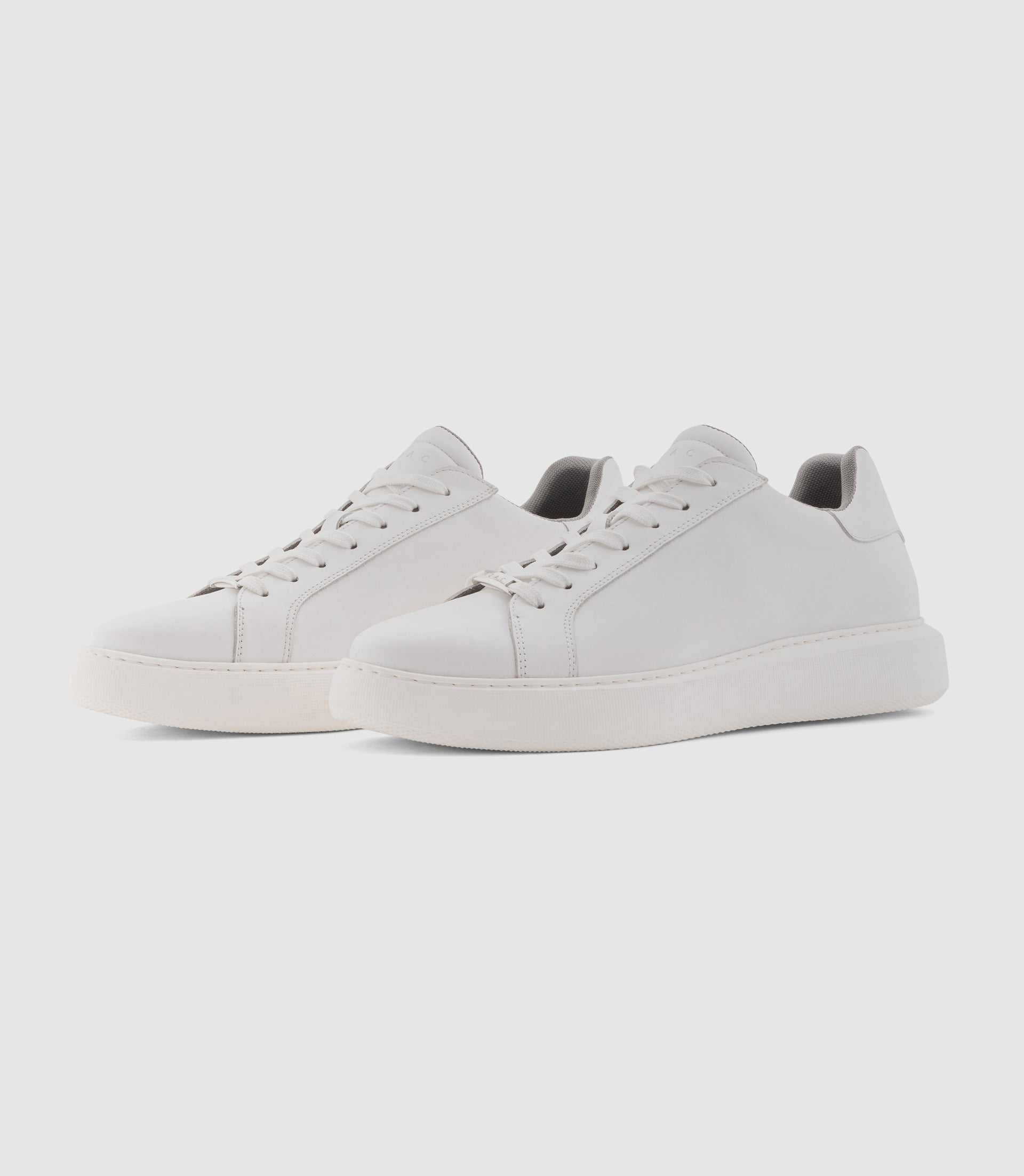 Sneakers en cuir blanche OCTAVIE - IZAC