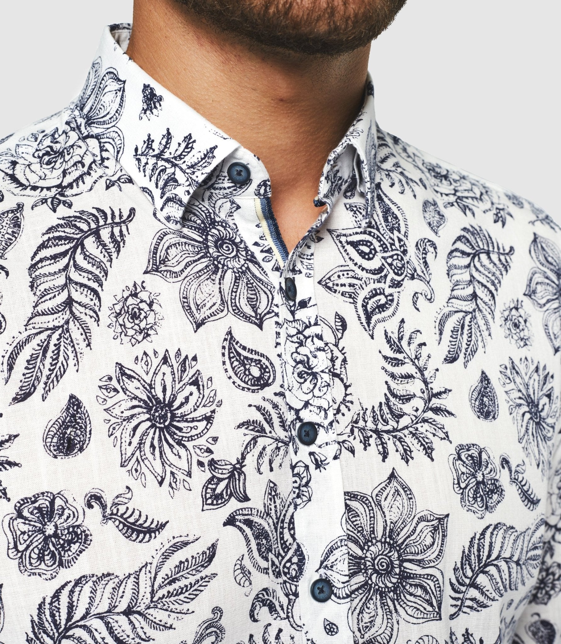 Chemise casual blanche et marine "Kinou" - IZAC