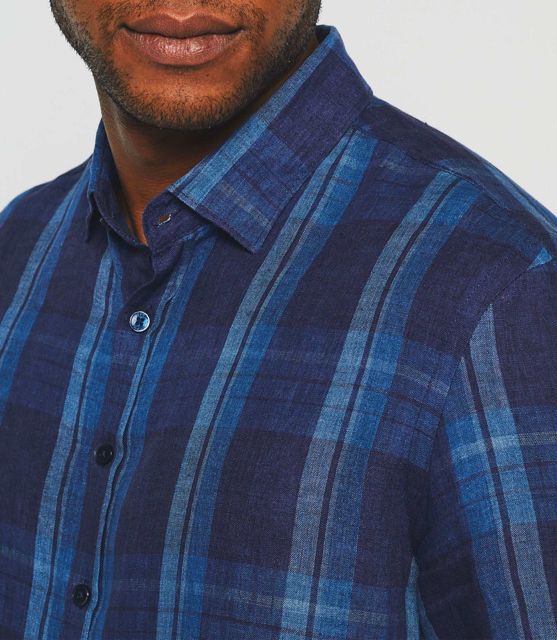Chemise à carreaux en lin manches longues bleue "Kyron" - IZAC