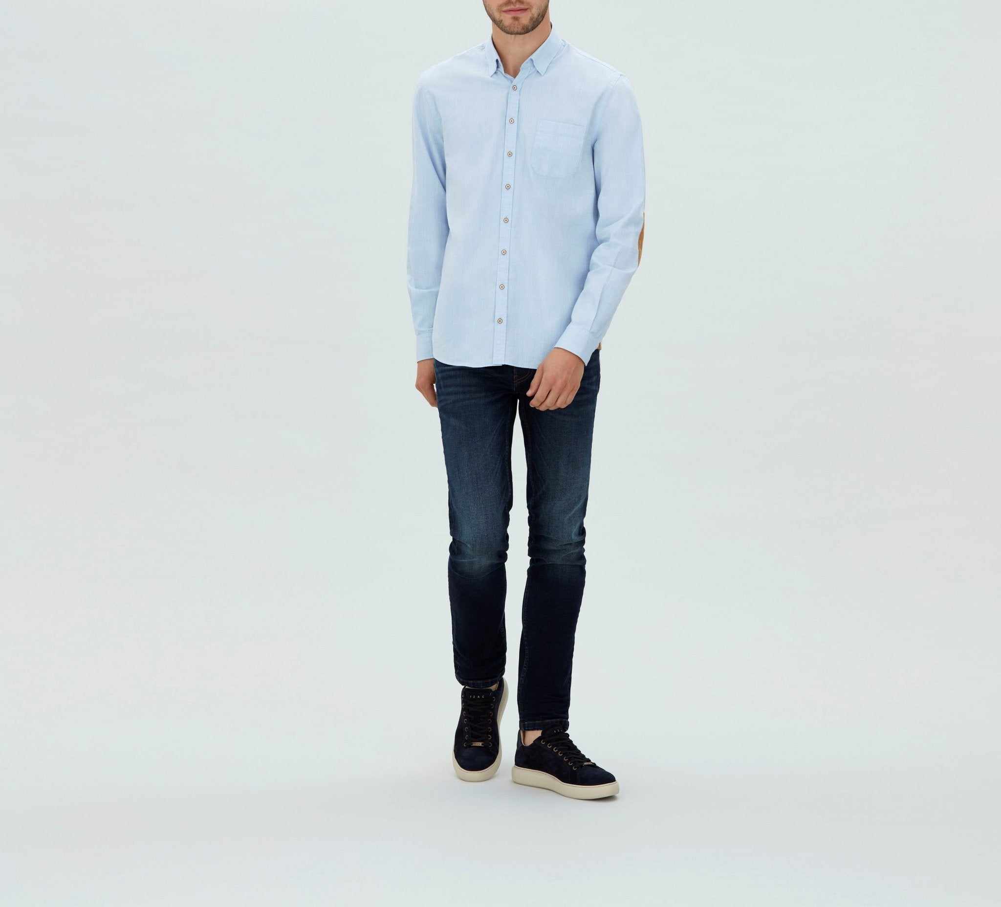 Chemise casual bleu ciel en coton lavé "Marilou" - IZAC