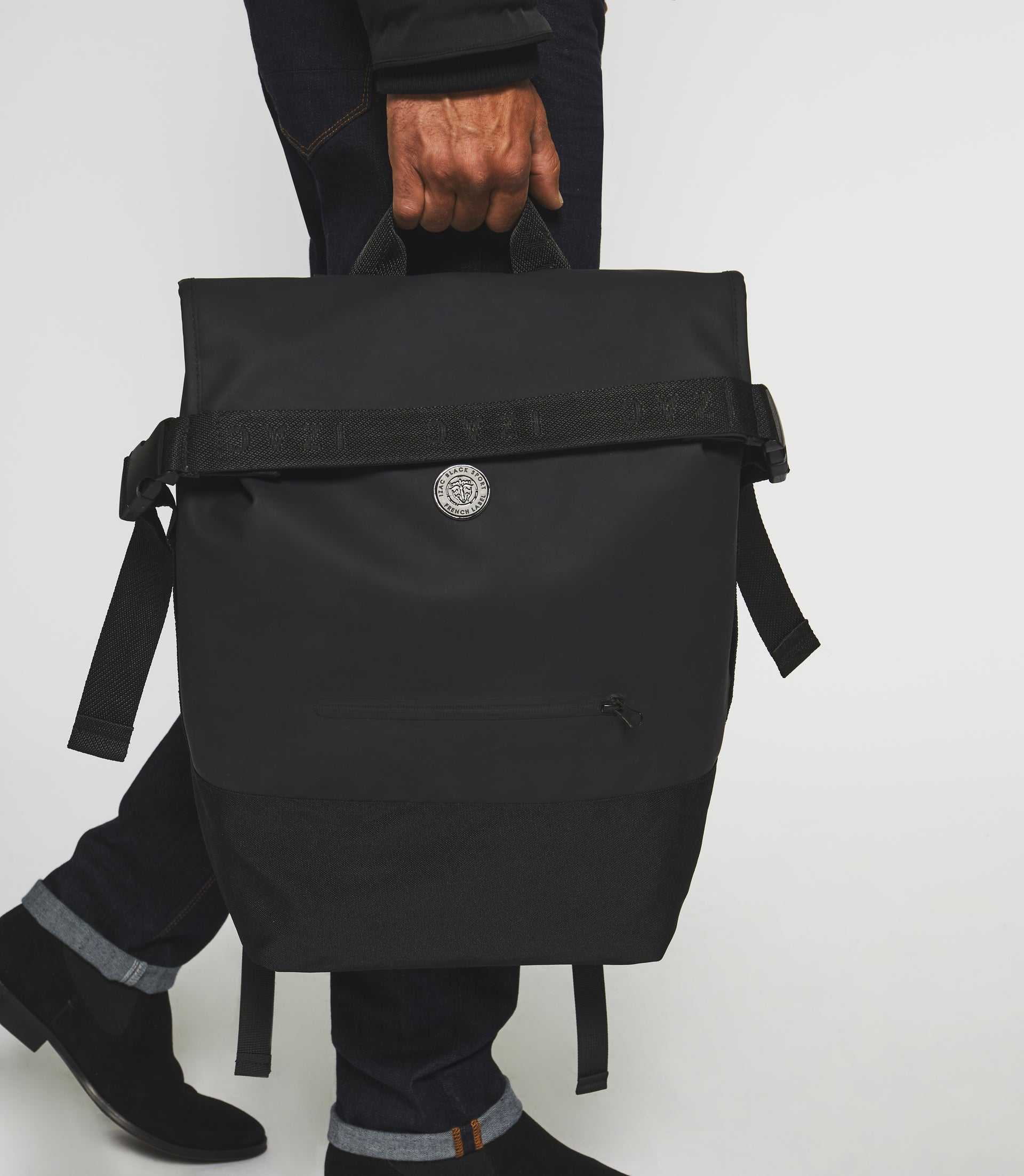 Sac sport avec blason noir WINNER - IZAC