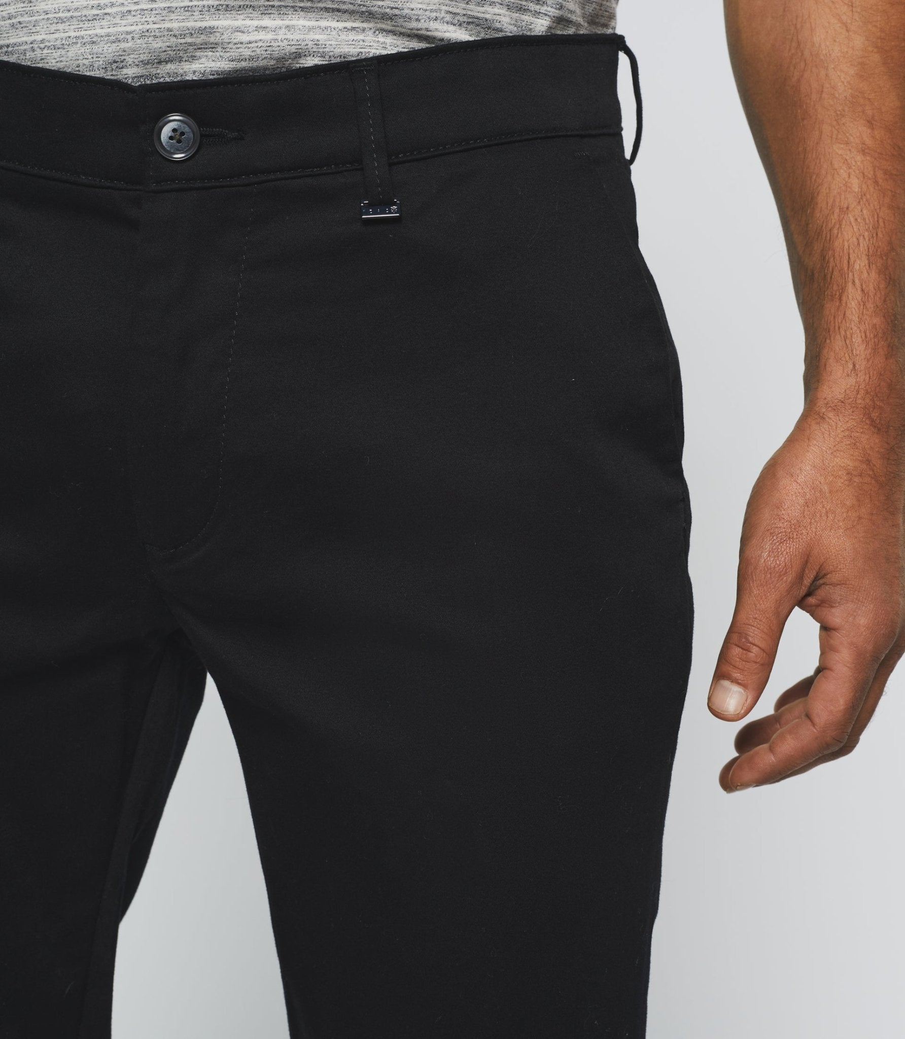 Pantalon chino slim noir "Panama" - IZAC