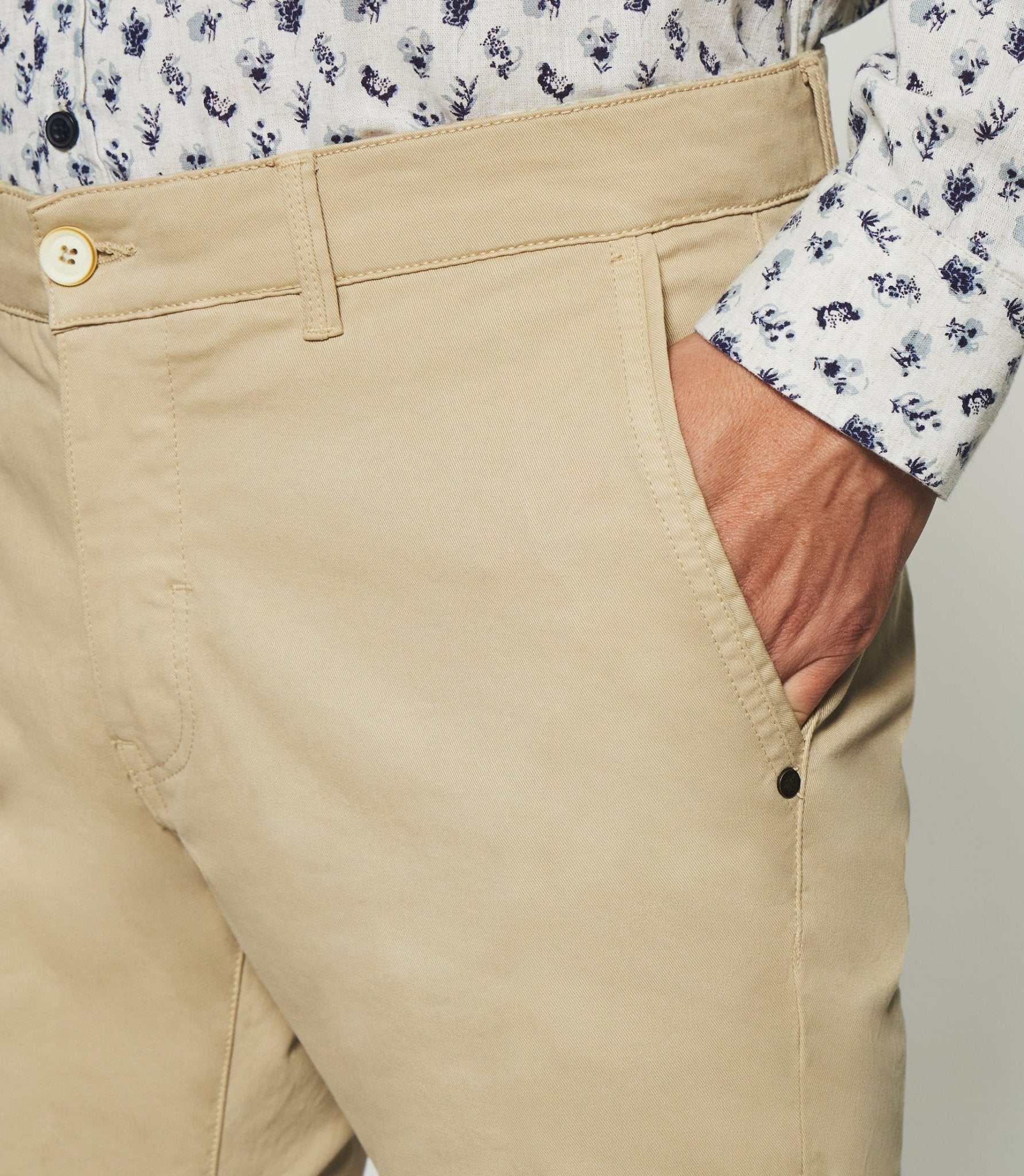Pantalon casual slim beige mastic PACHELOR - IZAC