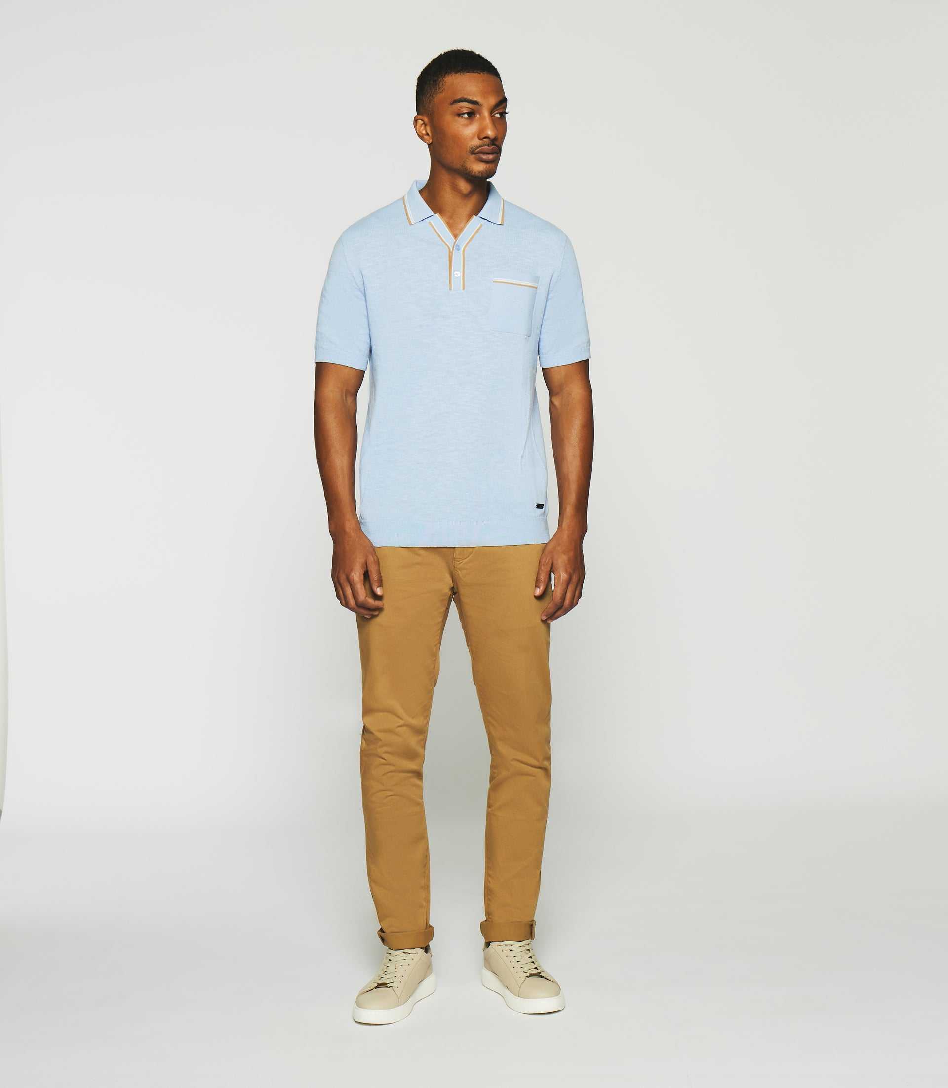 Polo uni avec poche bleu ciel GASTON - IZAC
