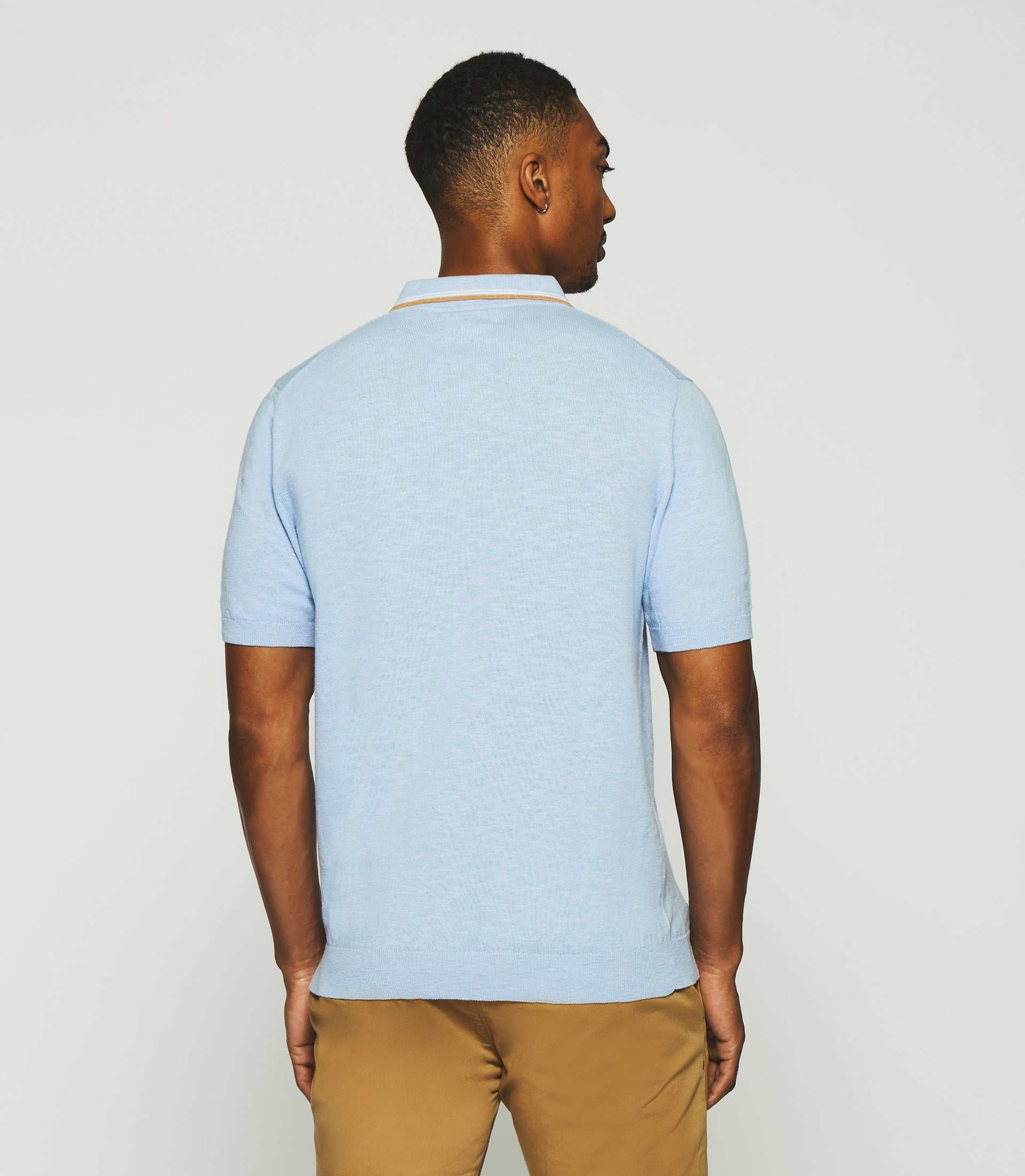 Polo uni avec poche bleu ciel GASTON - IZAC