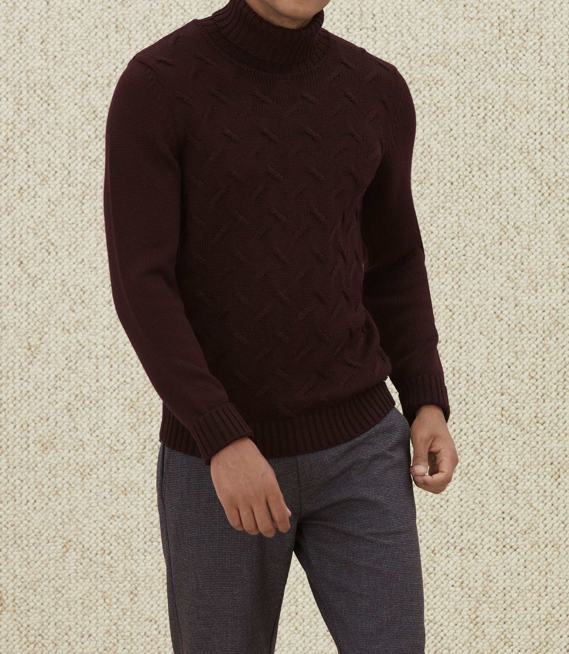 Pull col roulé à torsades bordeaux "Logann" - IZAC
