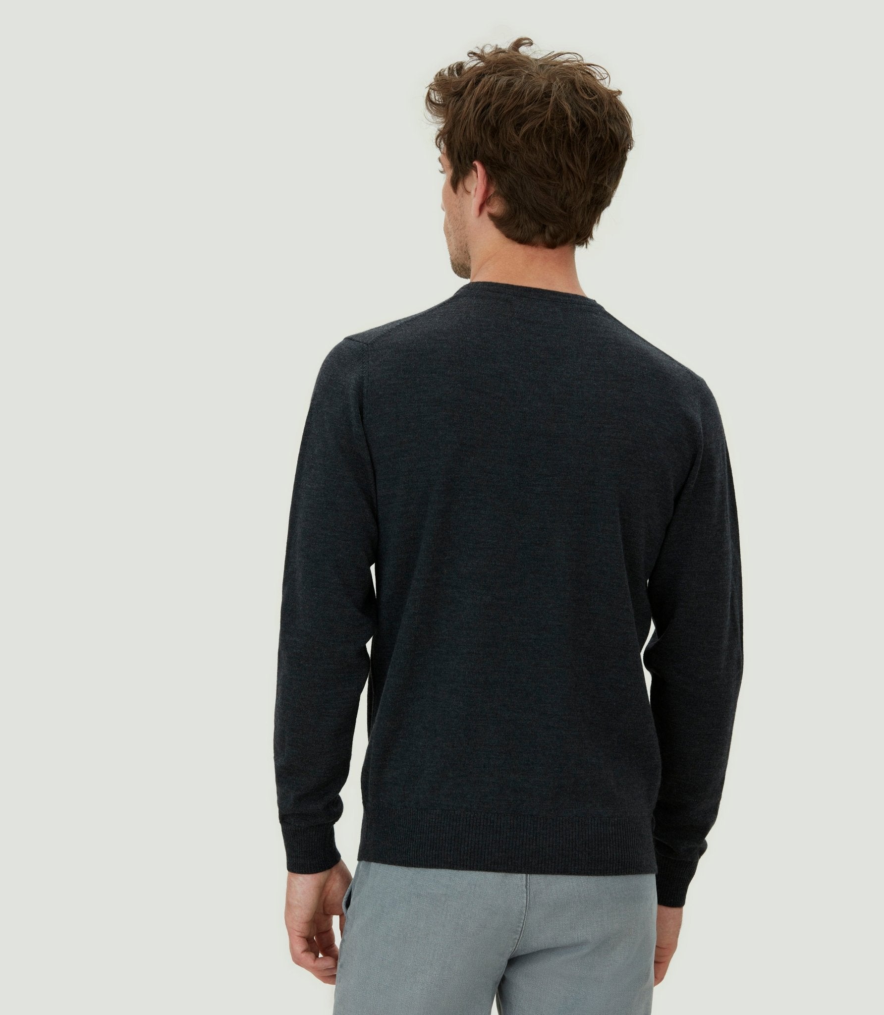 Pull col V mérinos anthracite "Ludgy" - IZAC