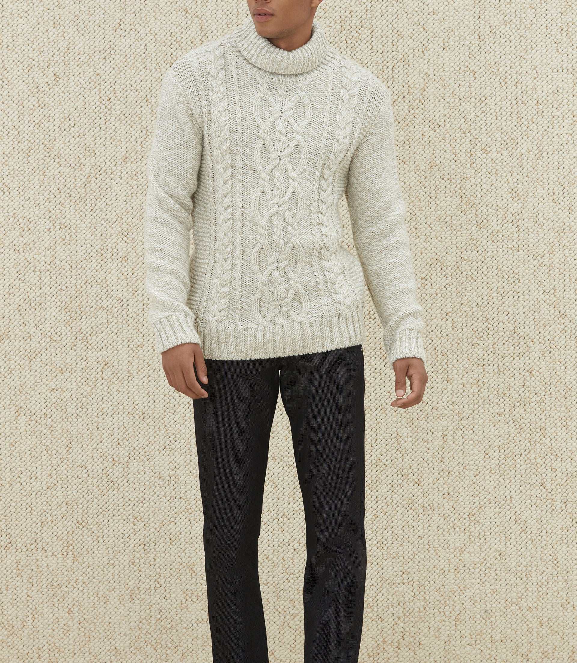 Pull col roulé beige à torsades "Ludo" - IZAC