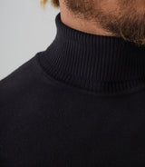 Pull col roulé noir "Serafino" - IZAC