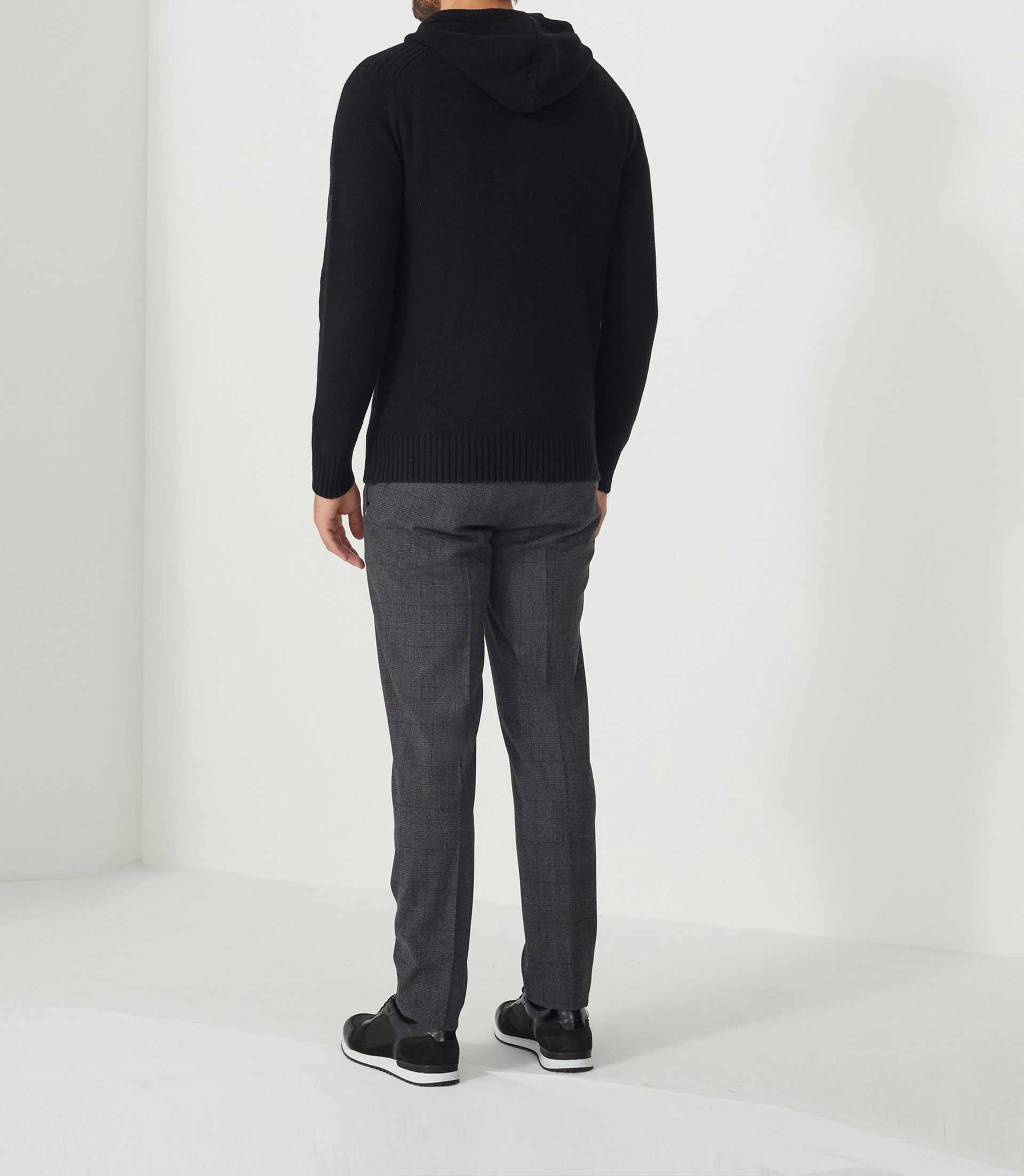 Gilet zippé à capuche noir "Sergei" - IZAC