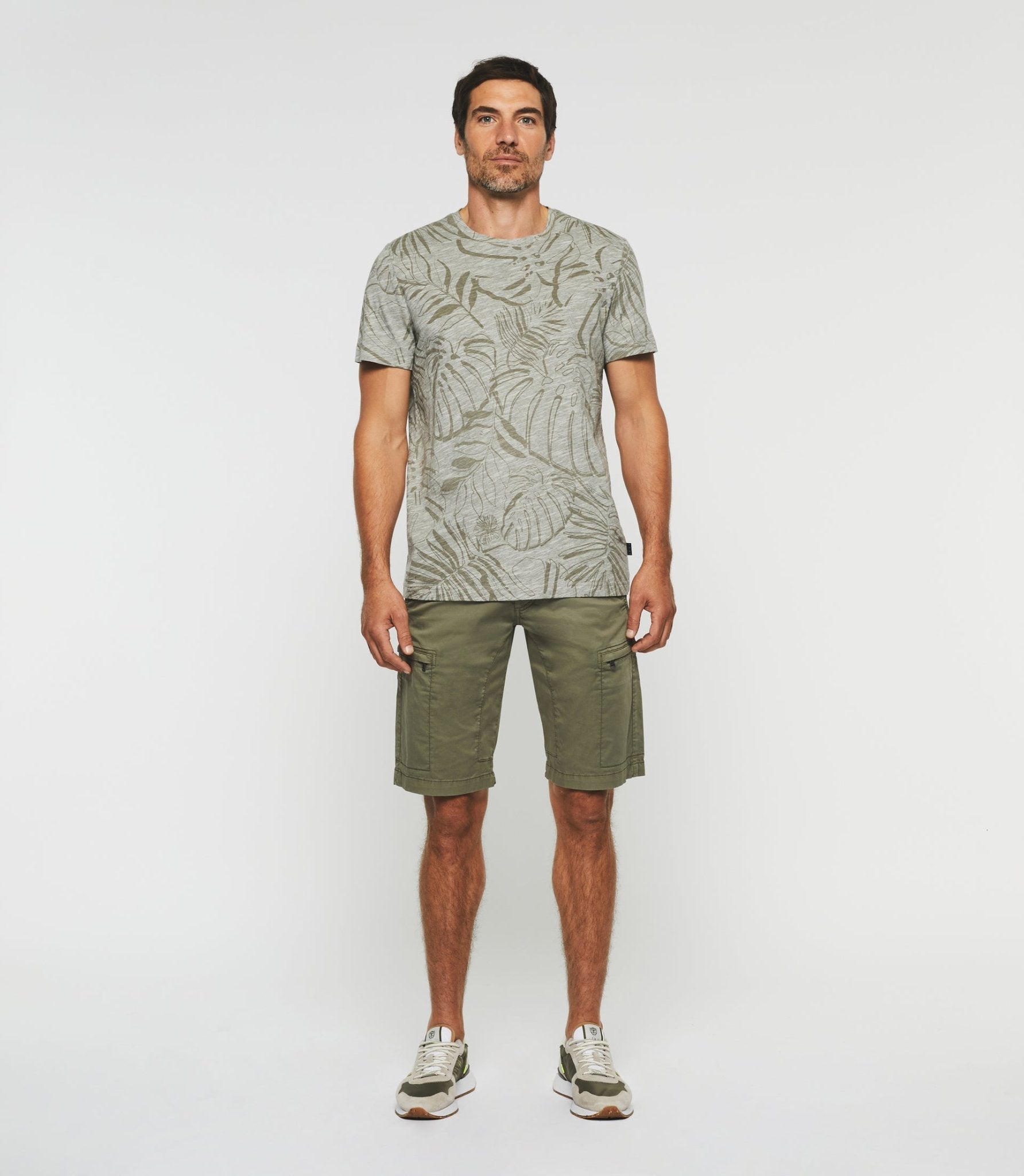 T-shirt col rond à imprimé kaki "Gabin" - IZAC