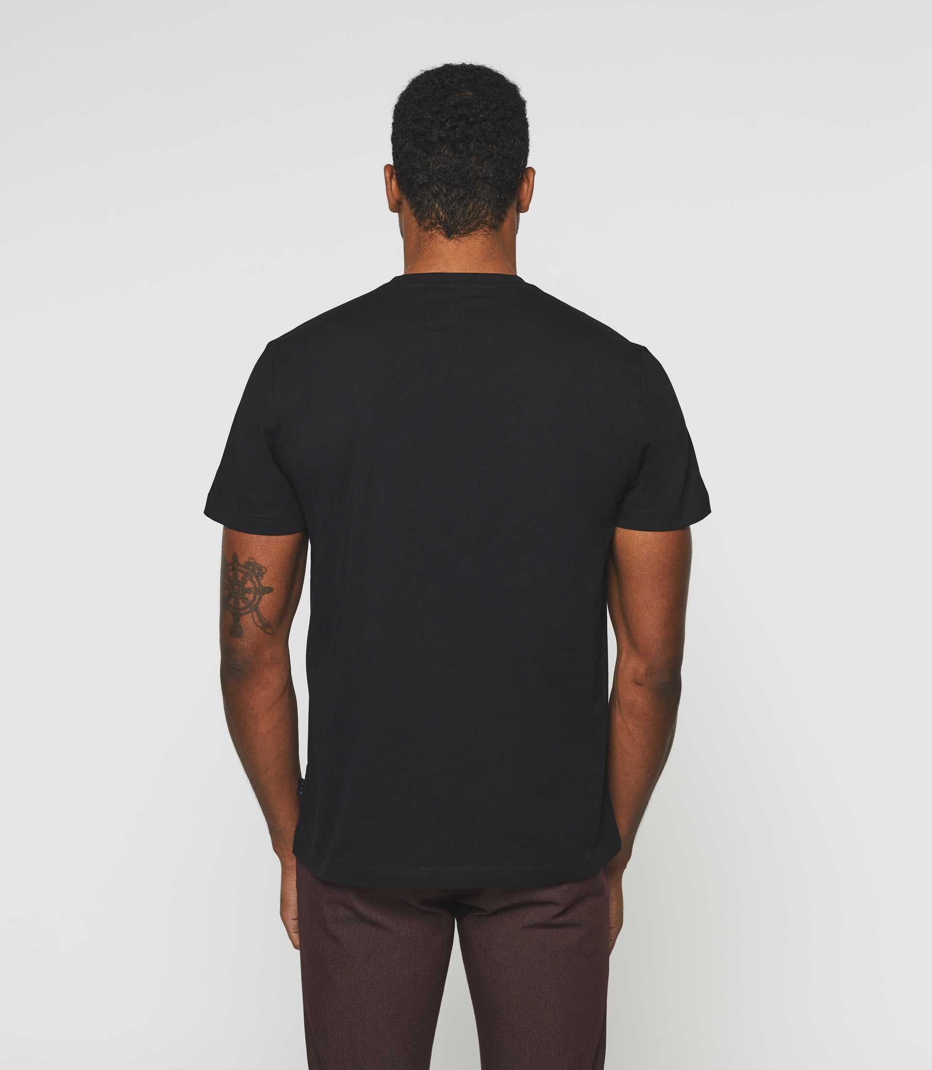 T-shirt col rond noir "Gabriel" - IZAC