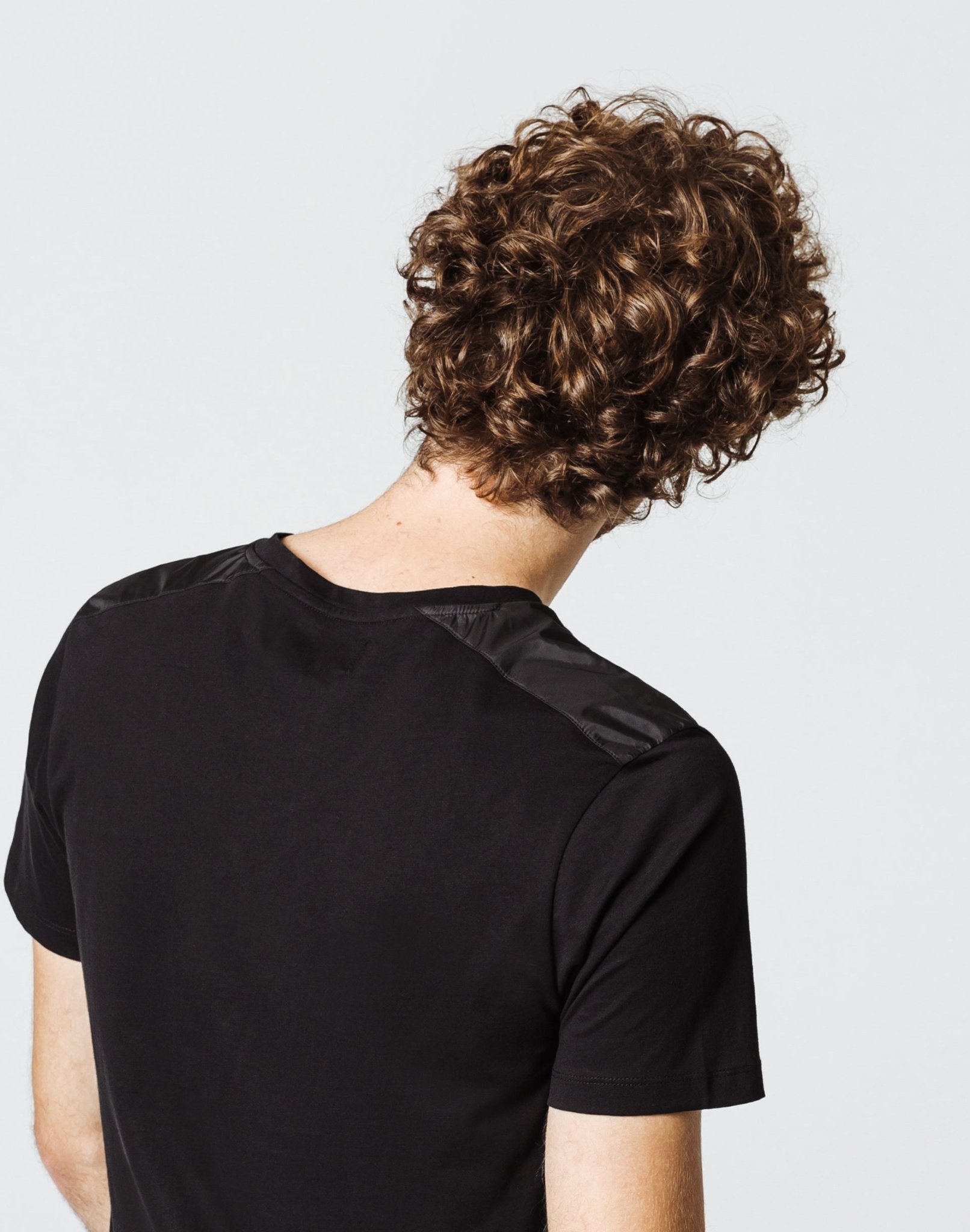 T-Shirt Noir Empiècement - IZAC